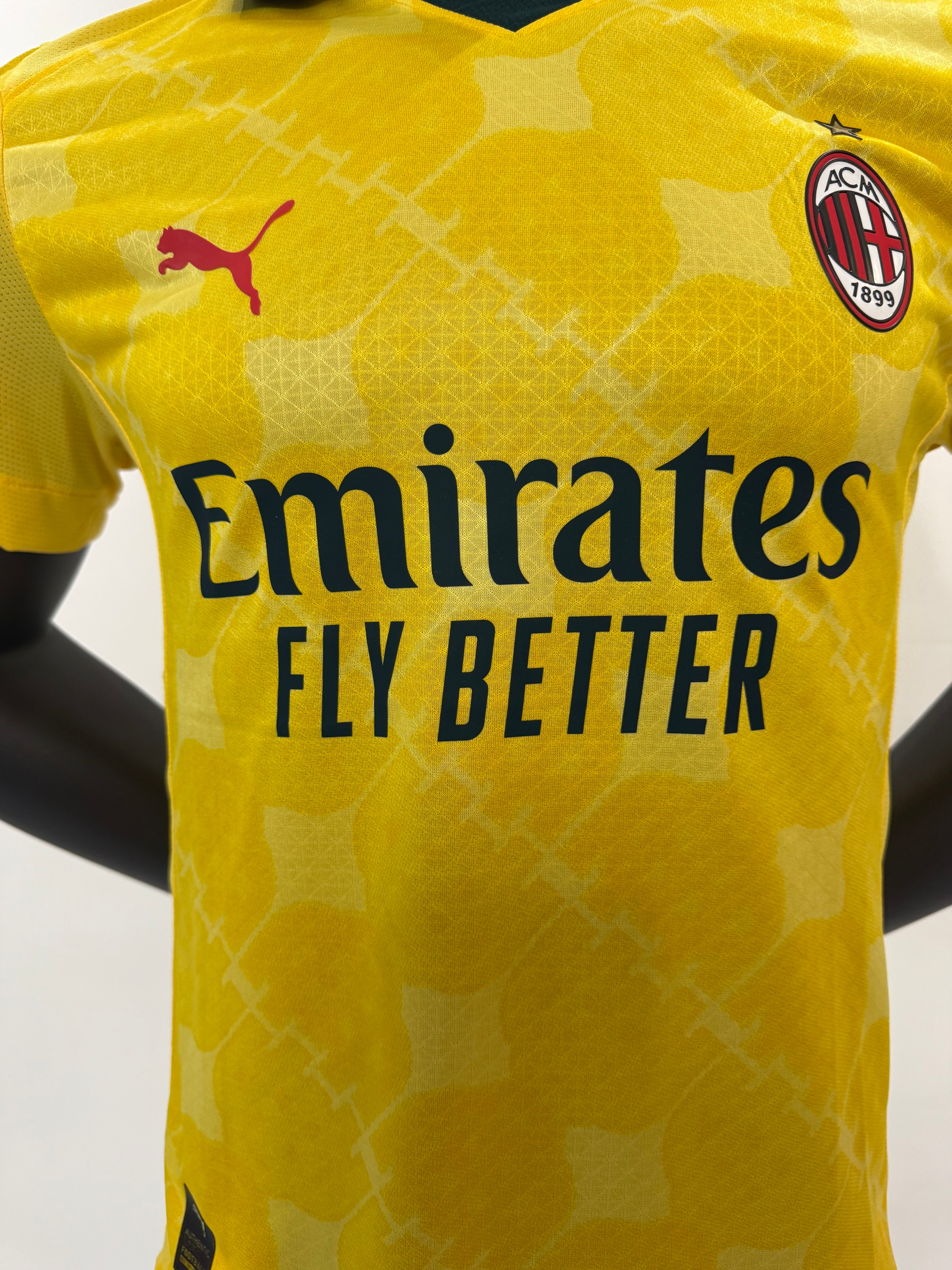 AC Milan 2025/2026 Tercera Equipación