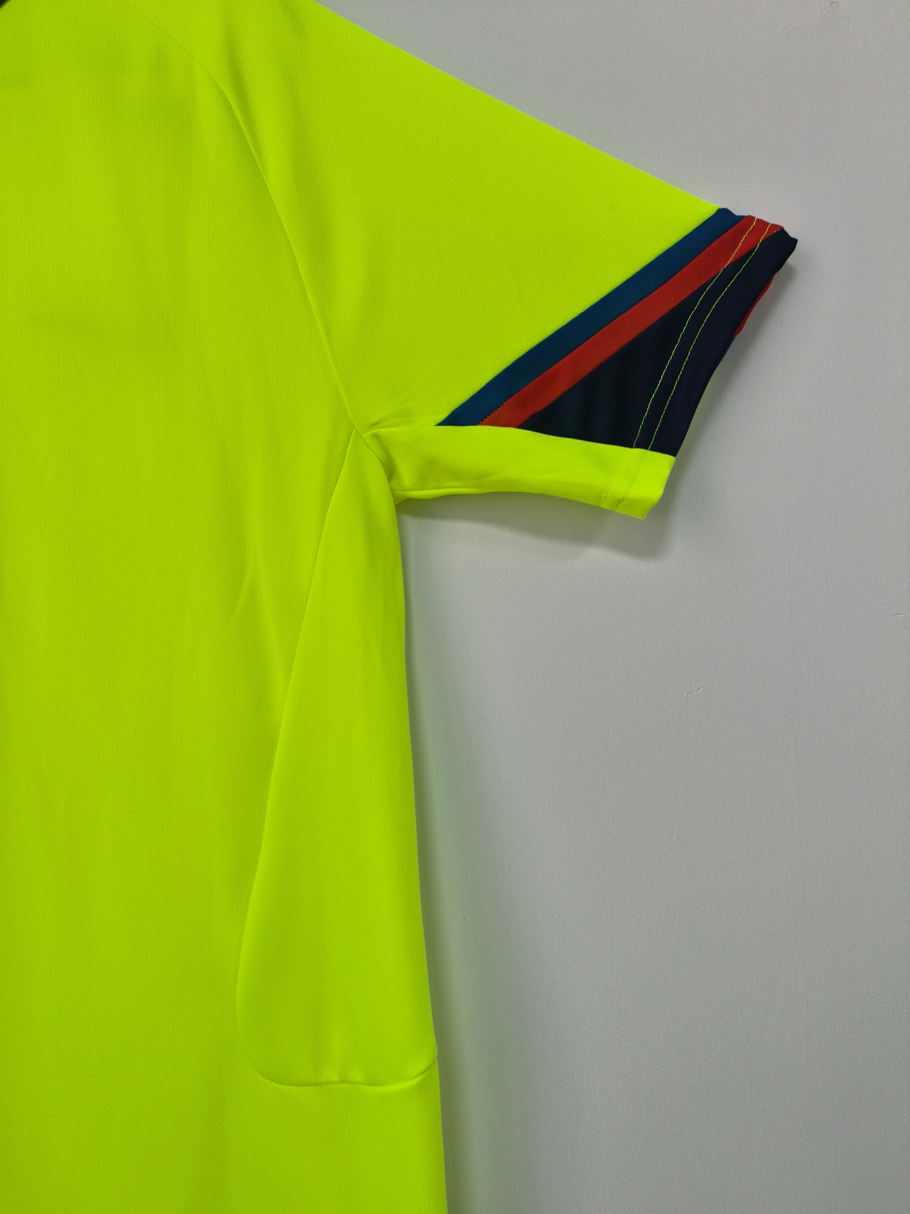 Barcelona Retro 2005/2006 Visitante