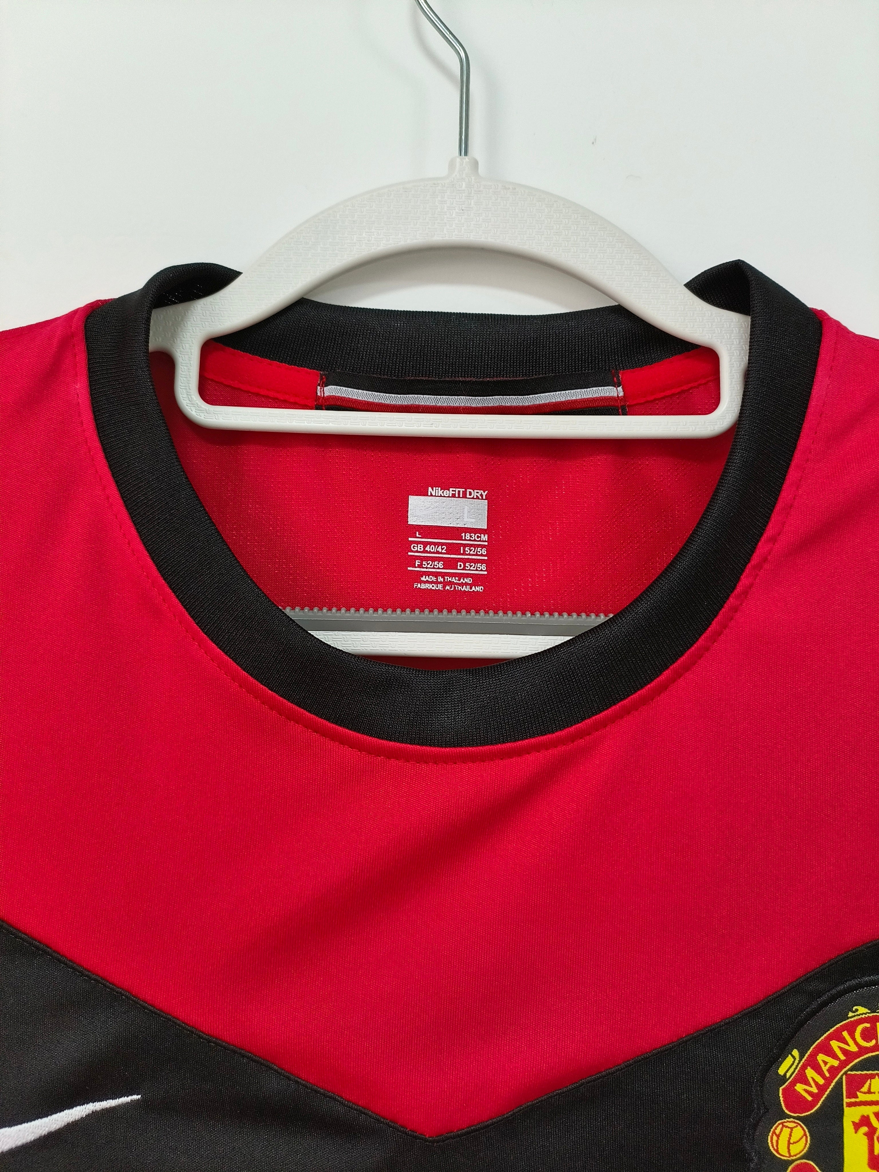 Manchester United Retro 2009/2010 Local