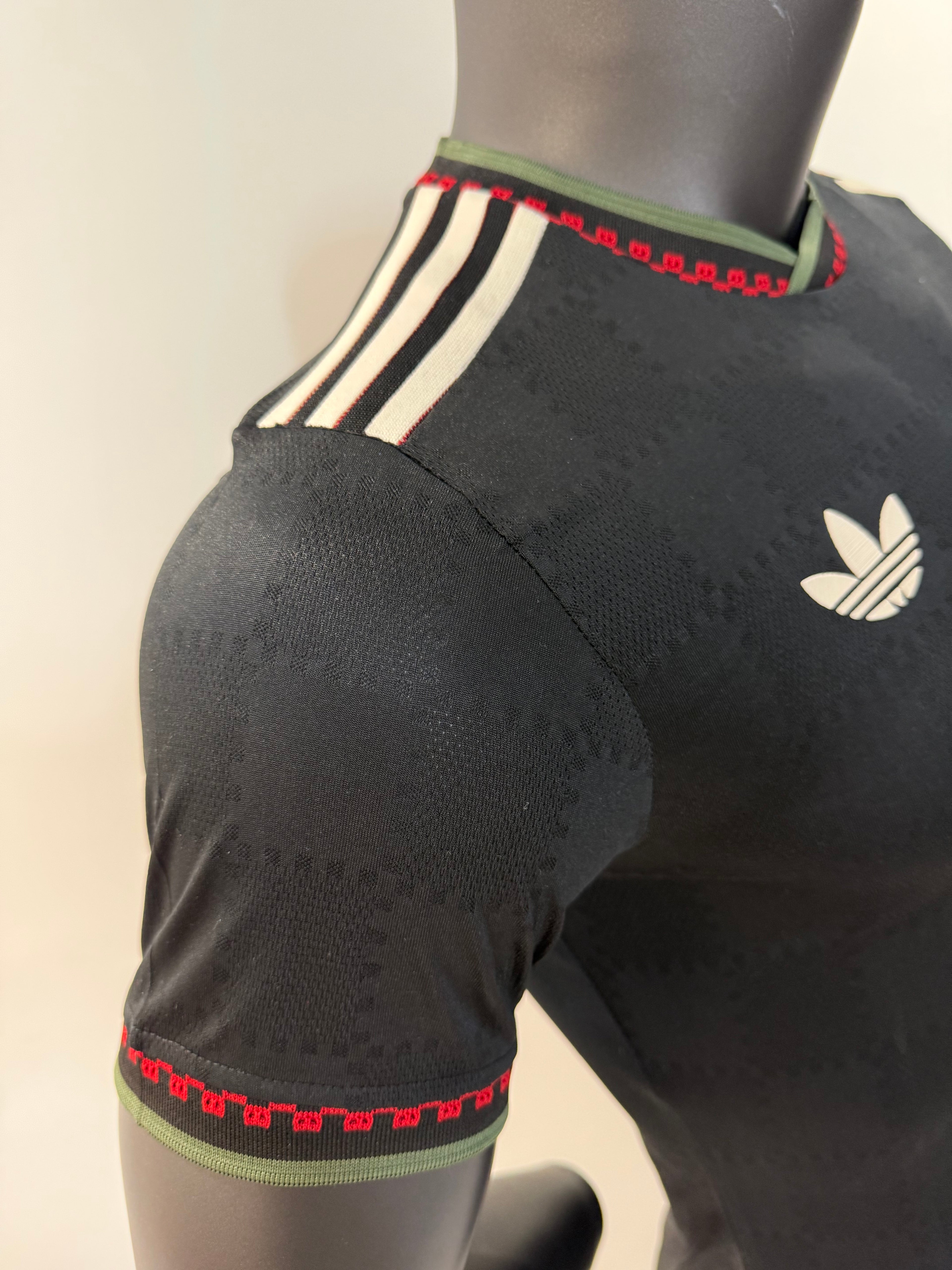 Bayern Múnich 2025/2026 Edición Champions League