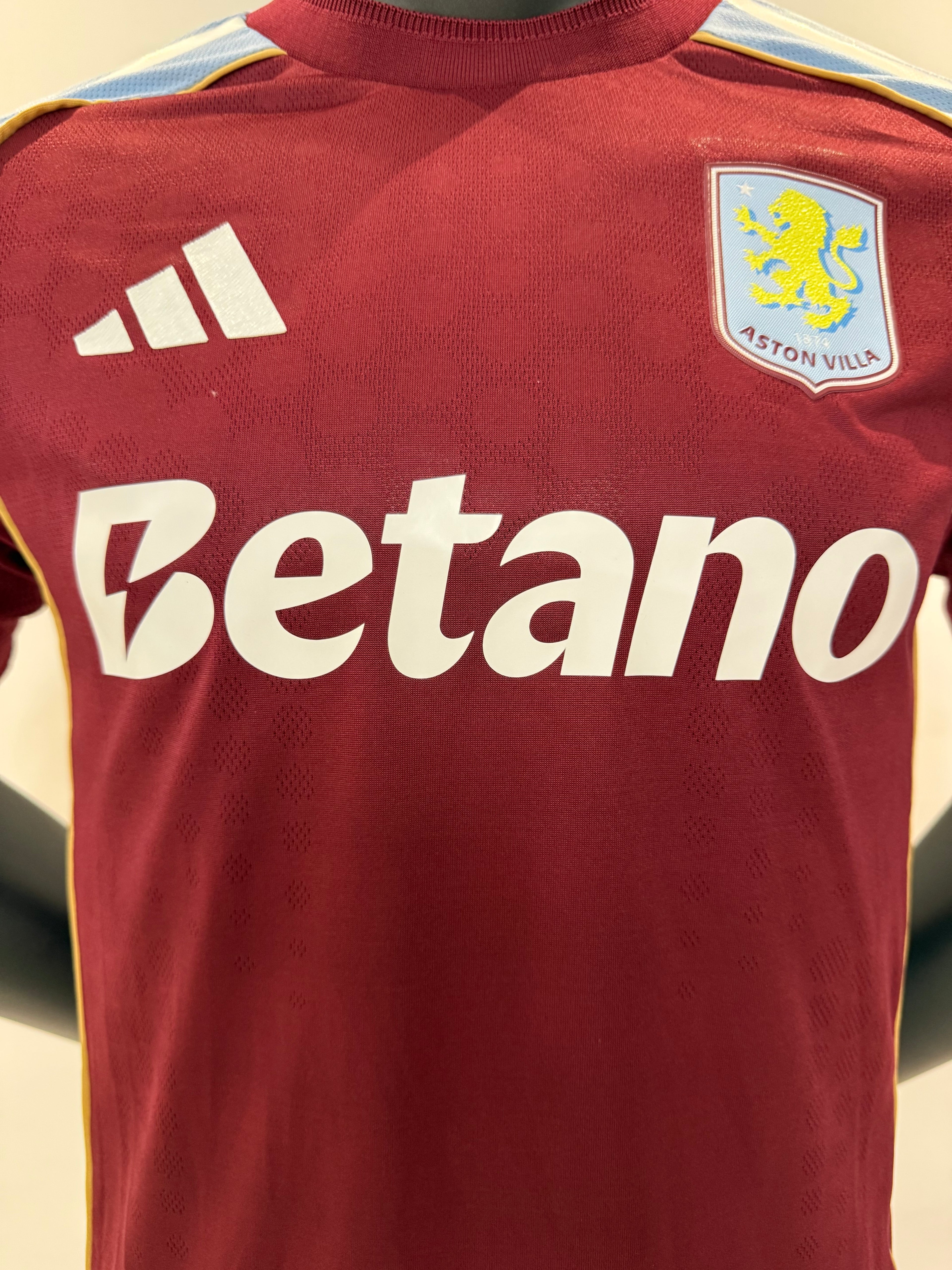 Aston Villa 2025/2026 Local