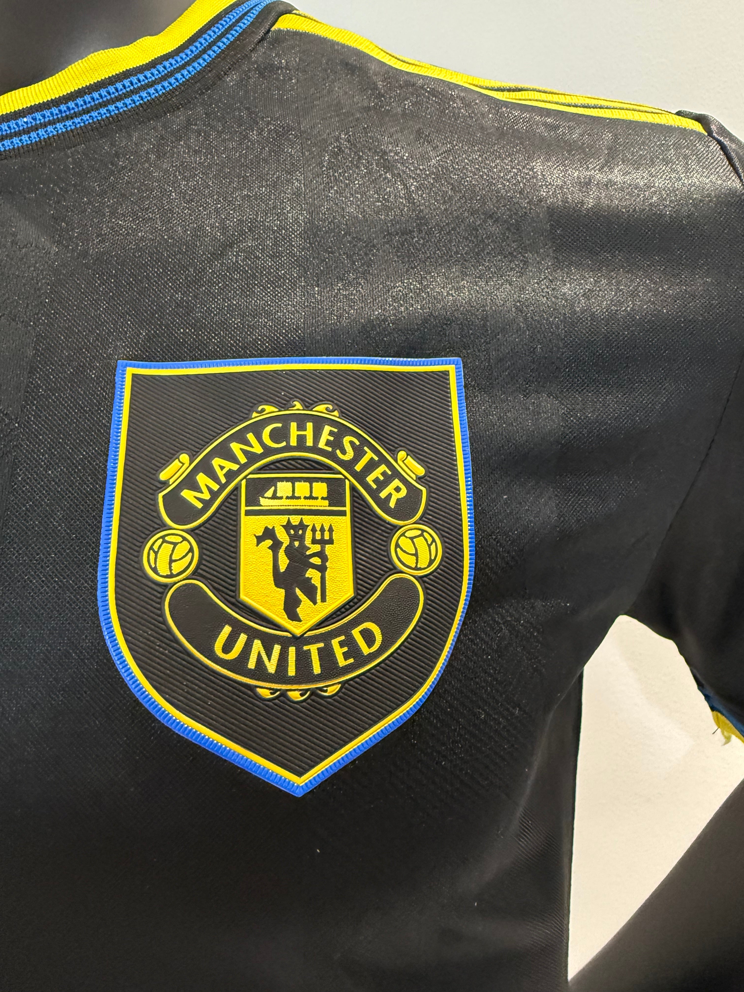 Manchester United 2025/2026 Tercera Equipación