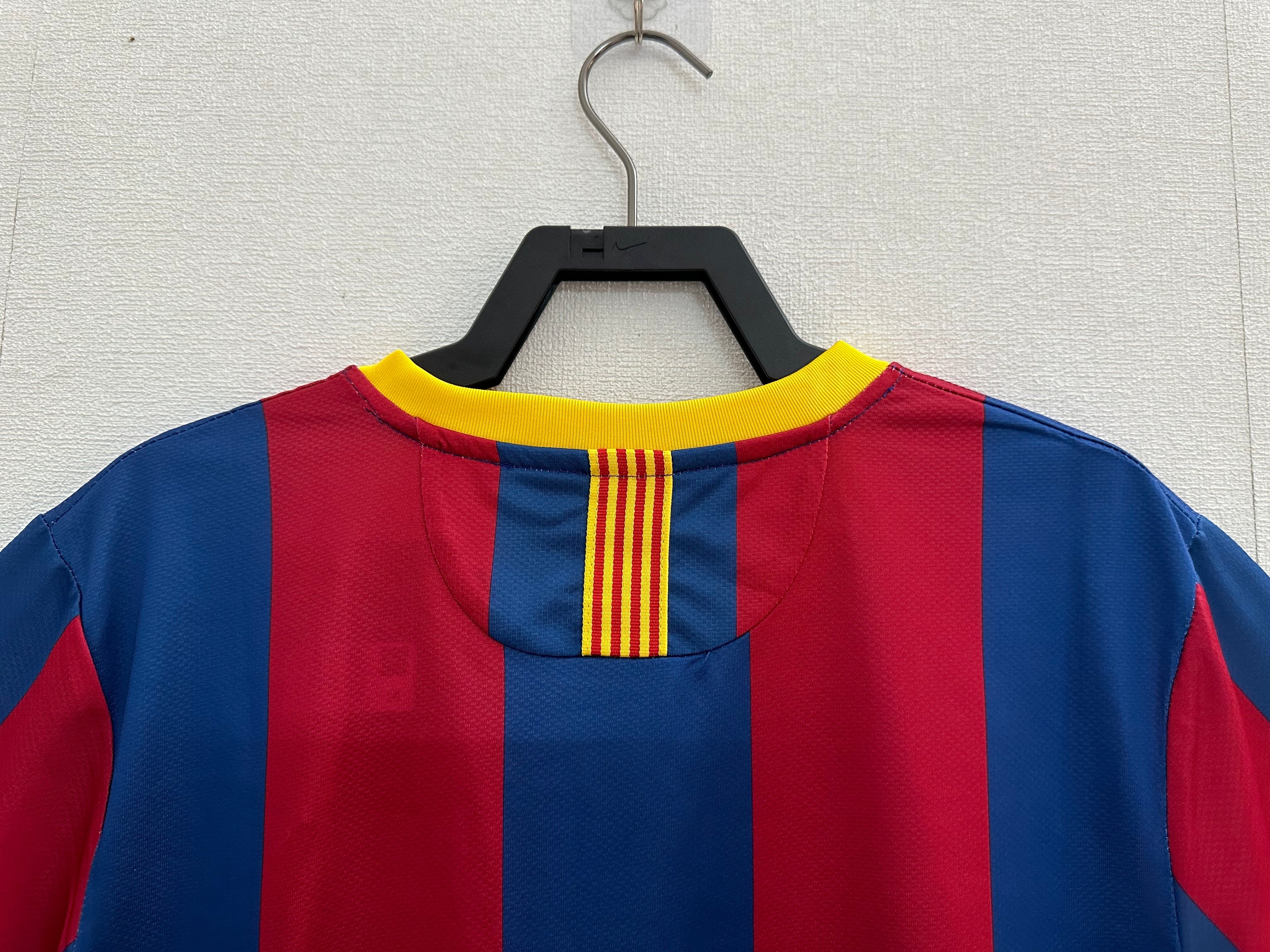 Barcelona Retro 2010/2011 Local