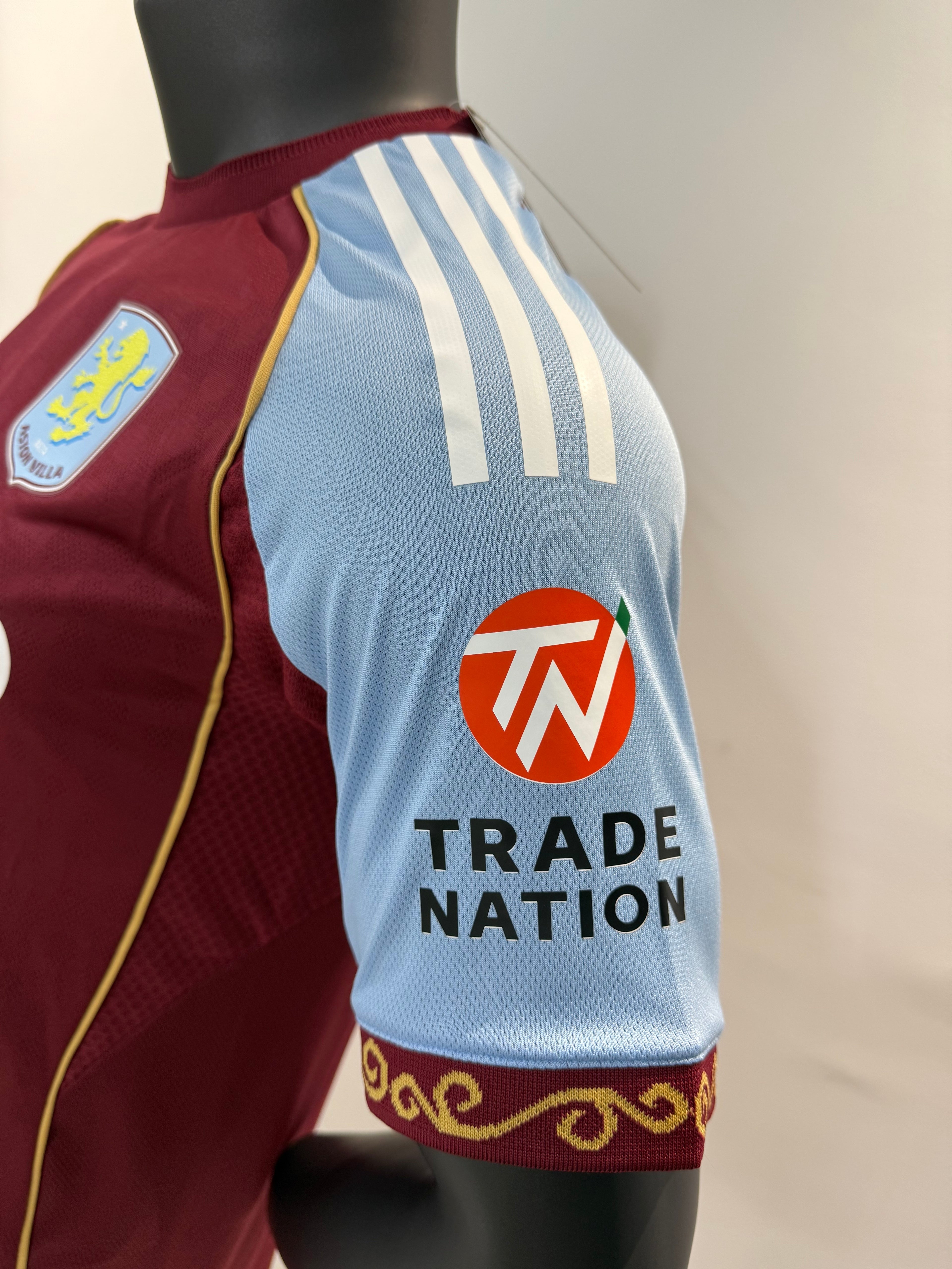 Aston Villa 2025/2026 Local