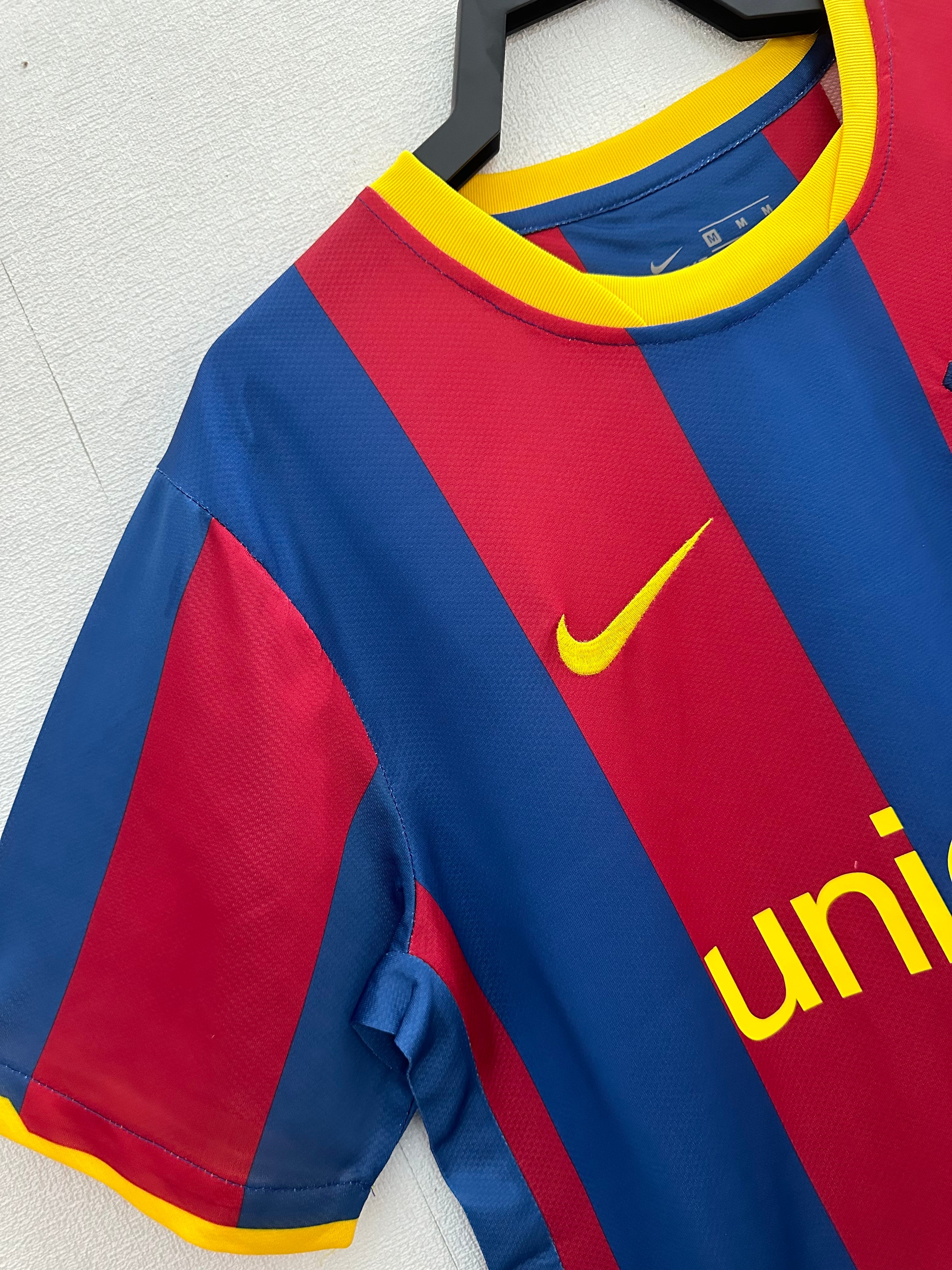 Barcelona Retro 2010/2011 Local