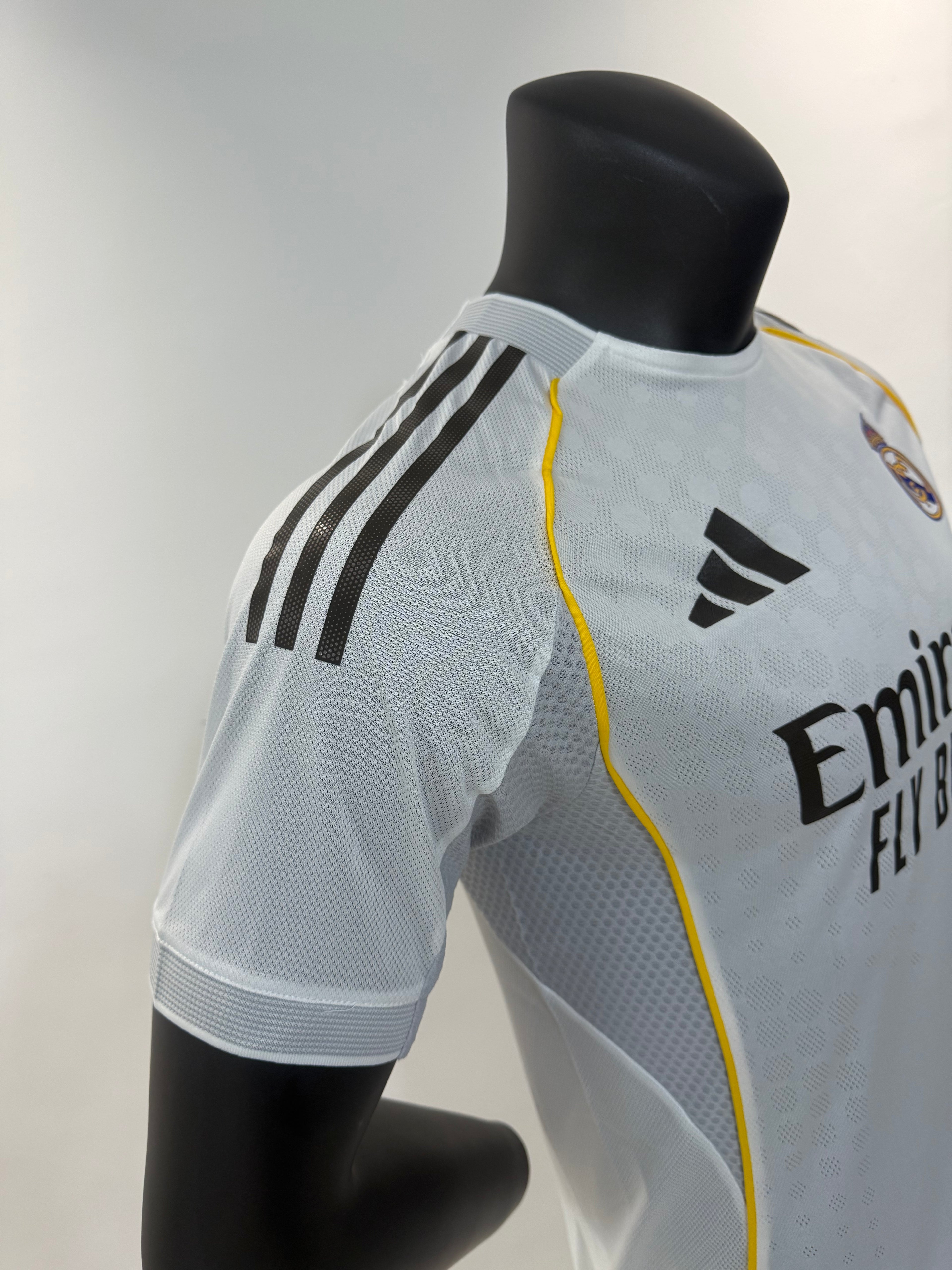 Real Madrid 2025/2026 Local