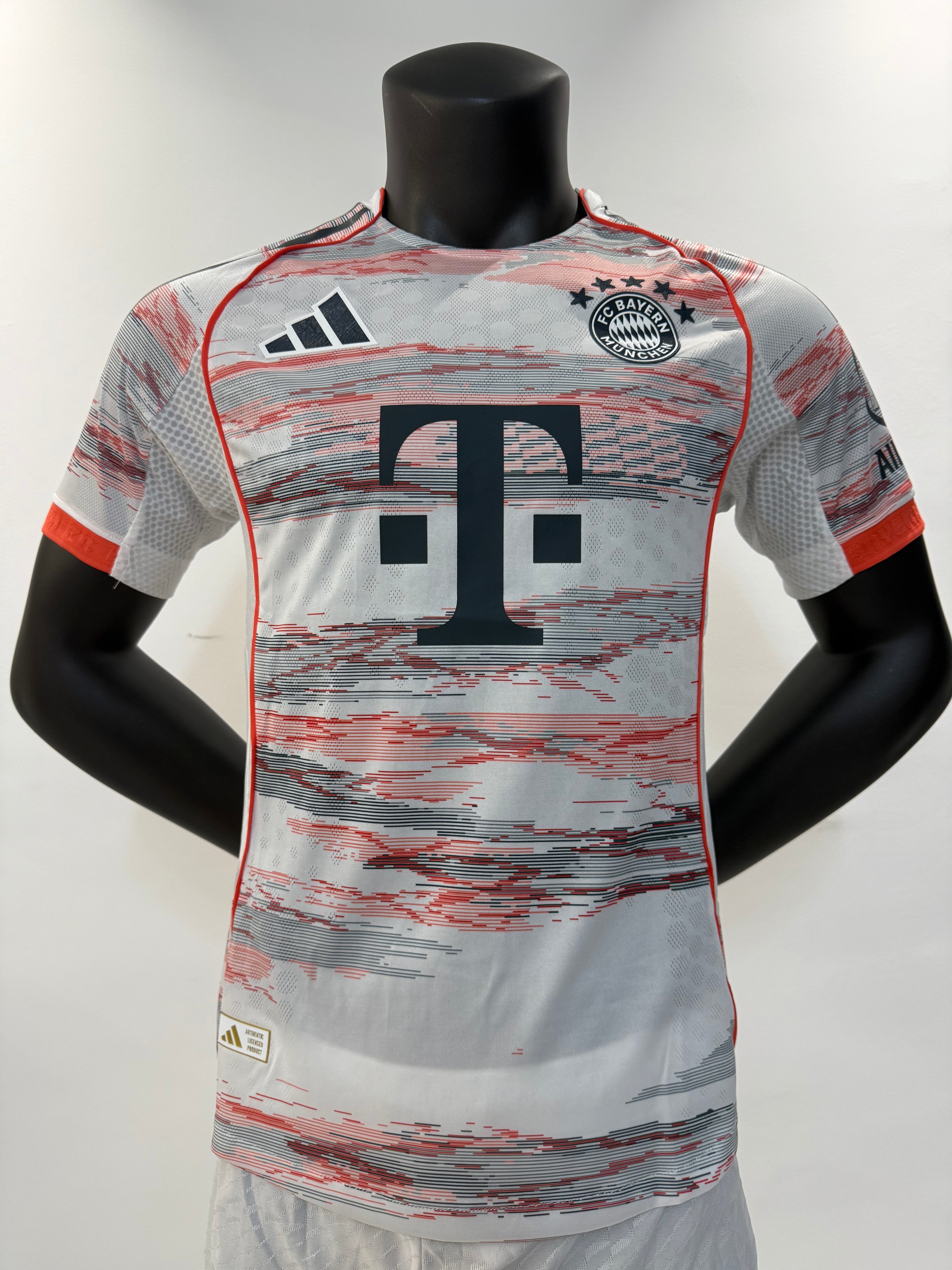 Bayern Múnich 2025/2026 Visita