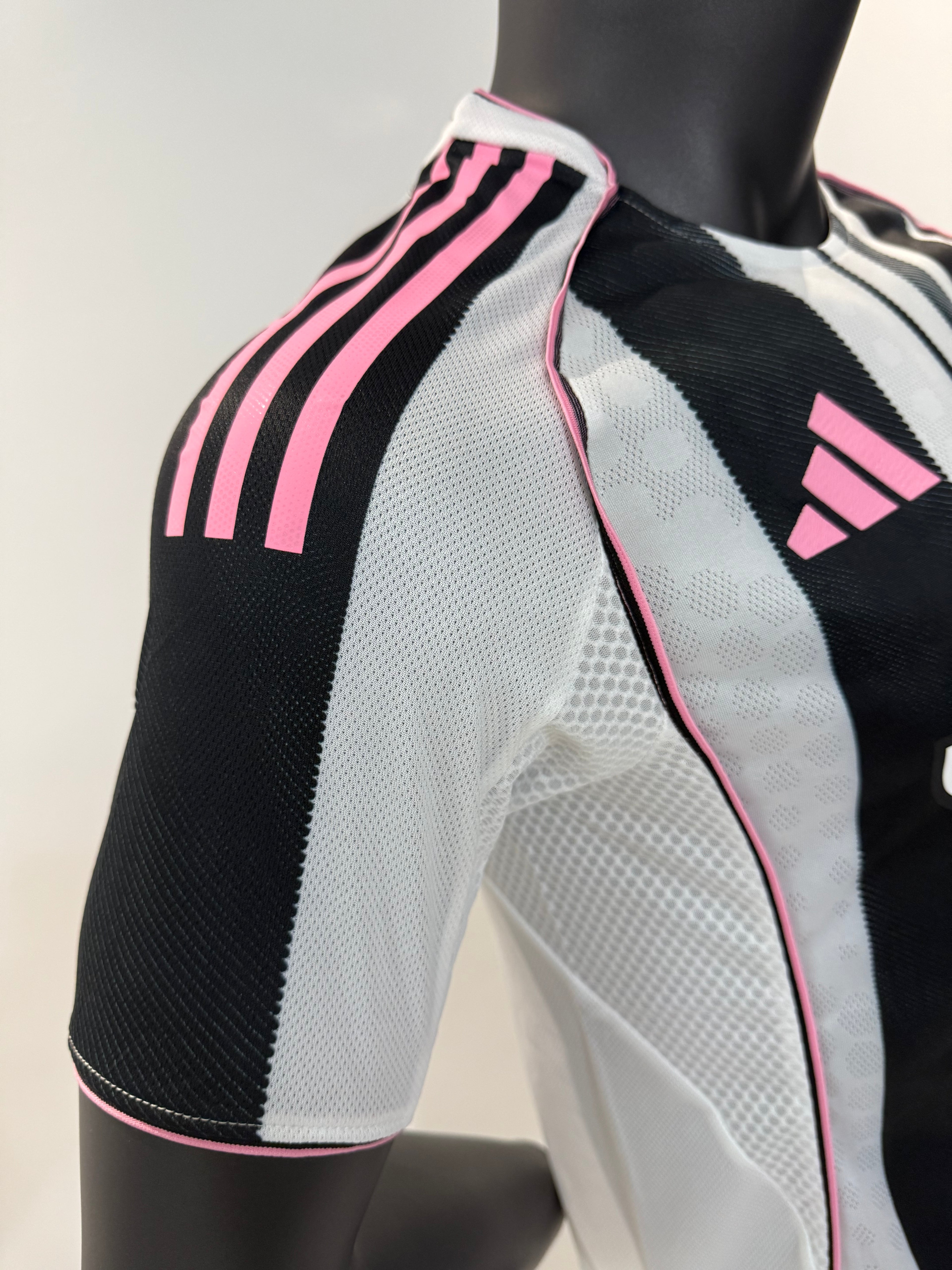 Juventus 2025/2026 Local