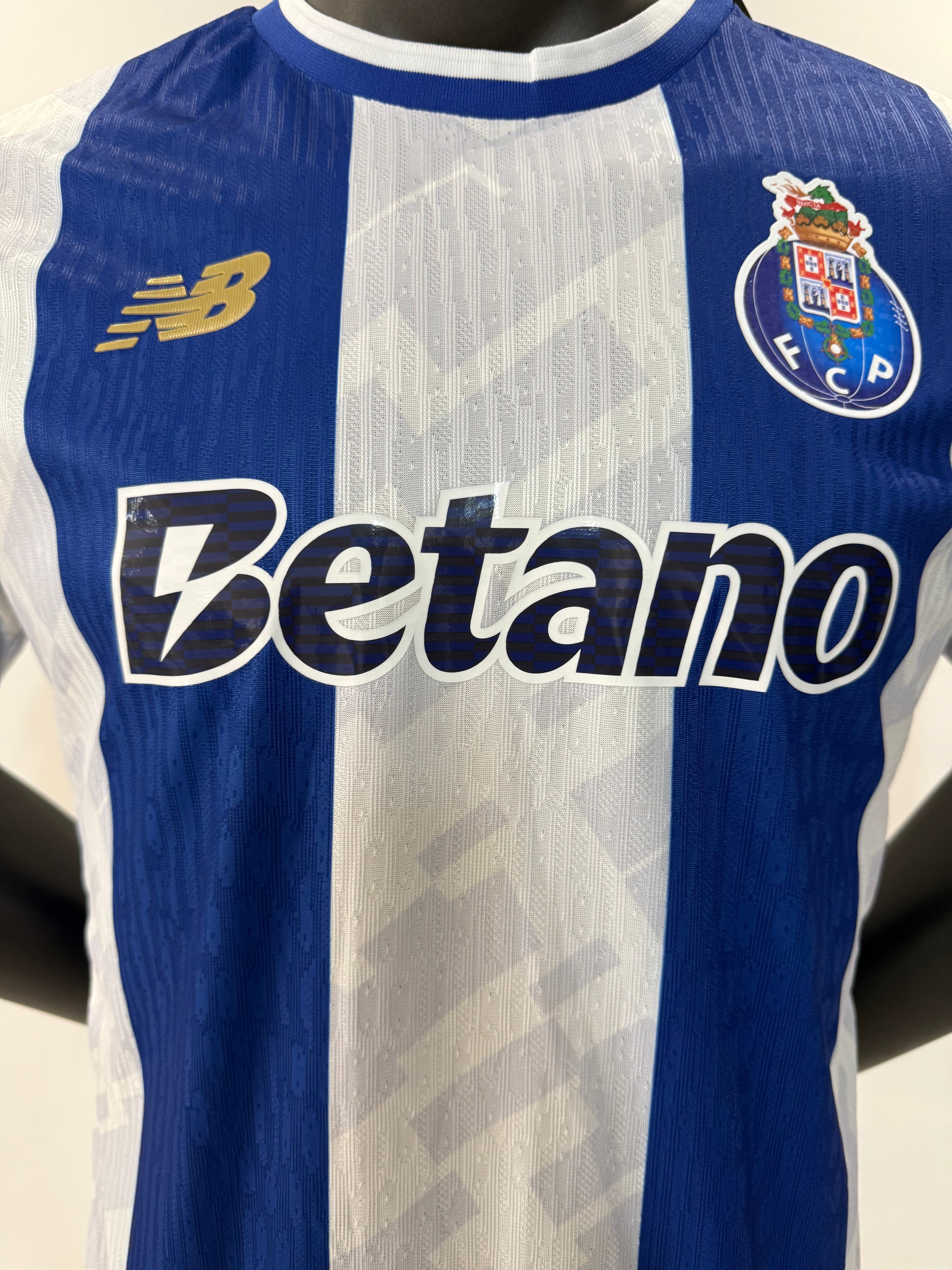 Porto 2025/2026 Local