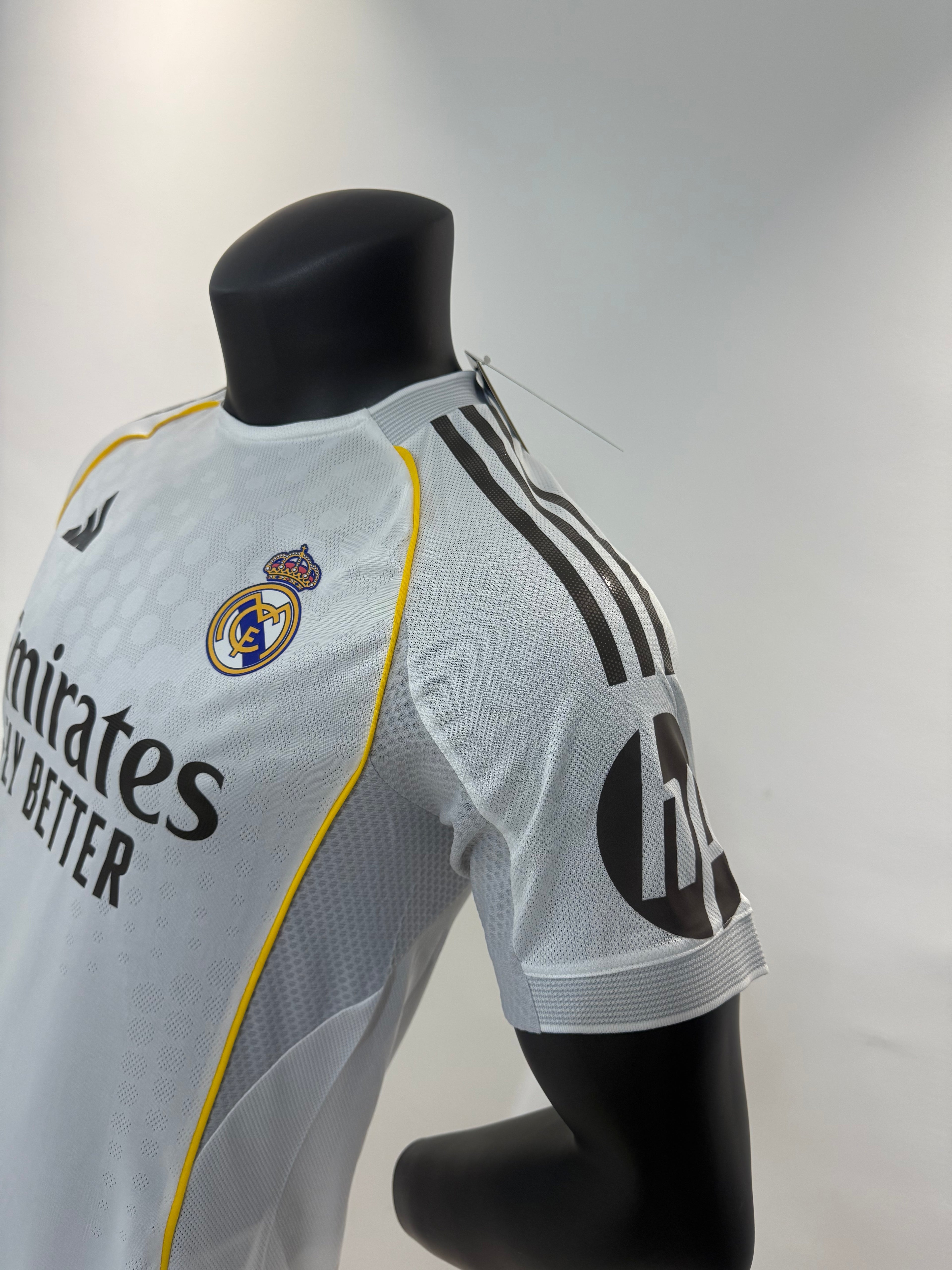 Real Madrid 2025/2026 Local