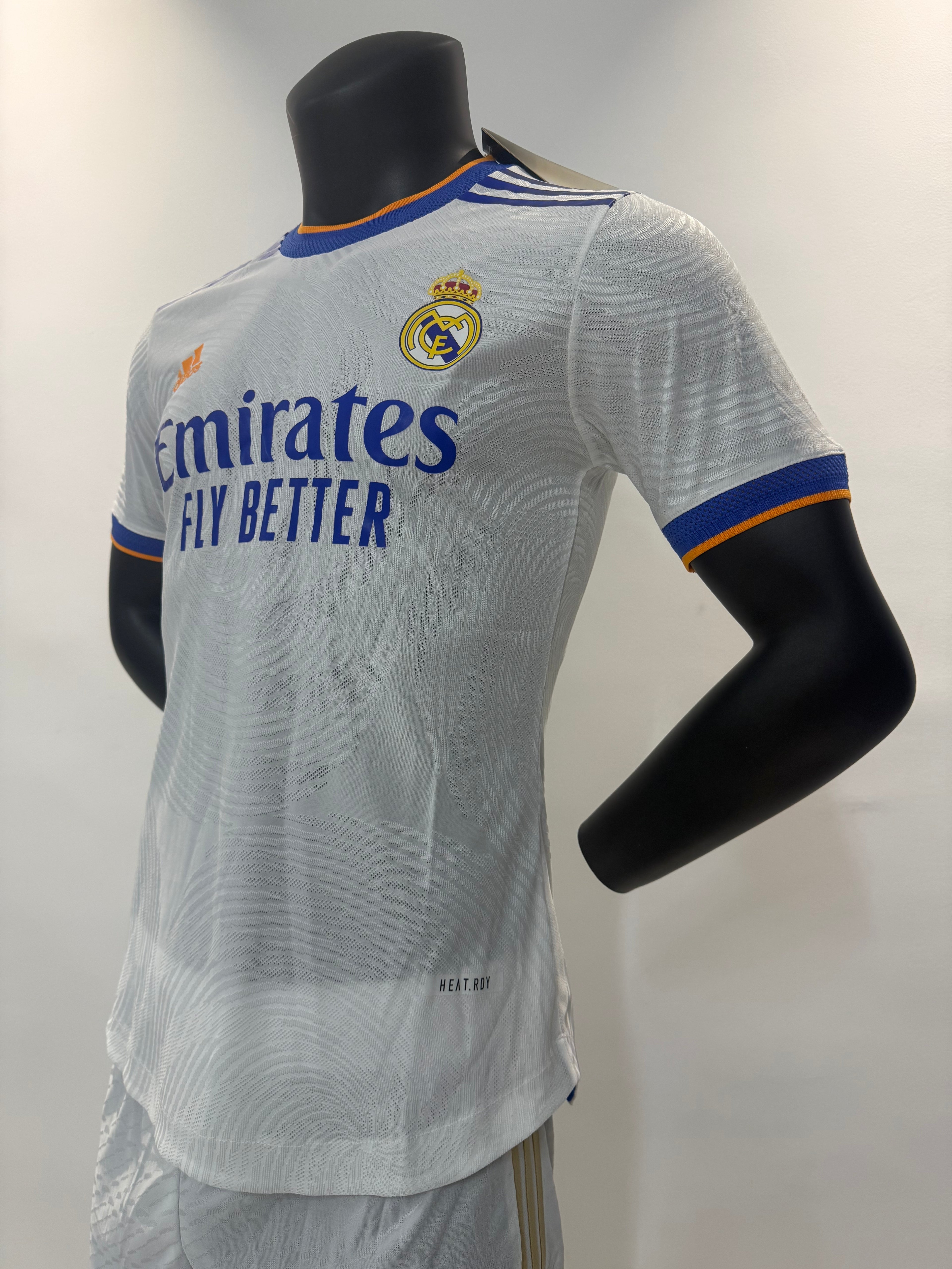 Real Madrid Retro 2021/2022 Local