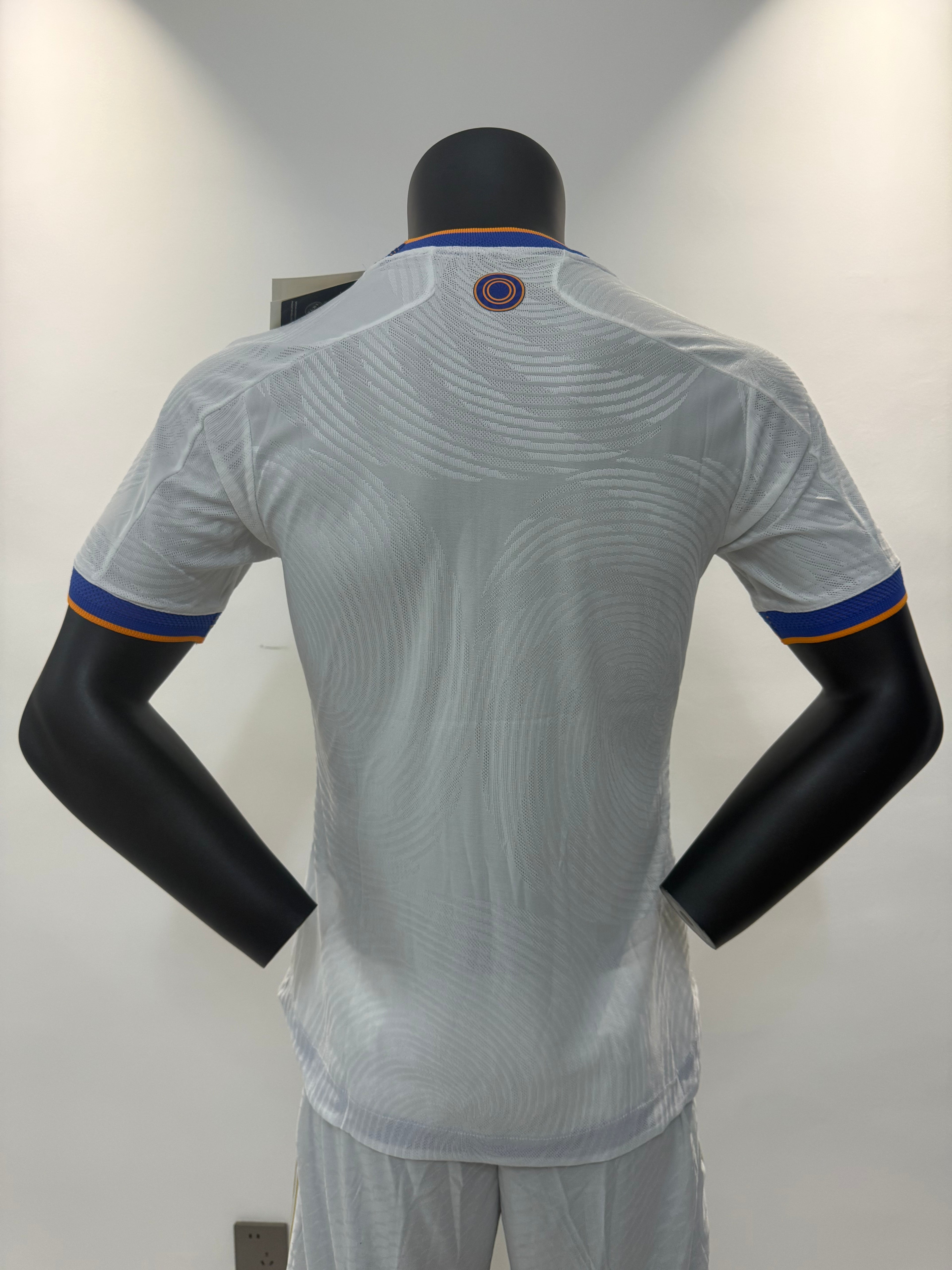 Real Madrid Retro 2021/2022 Local