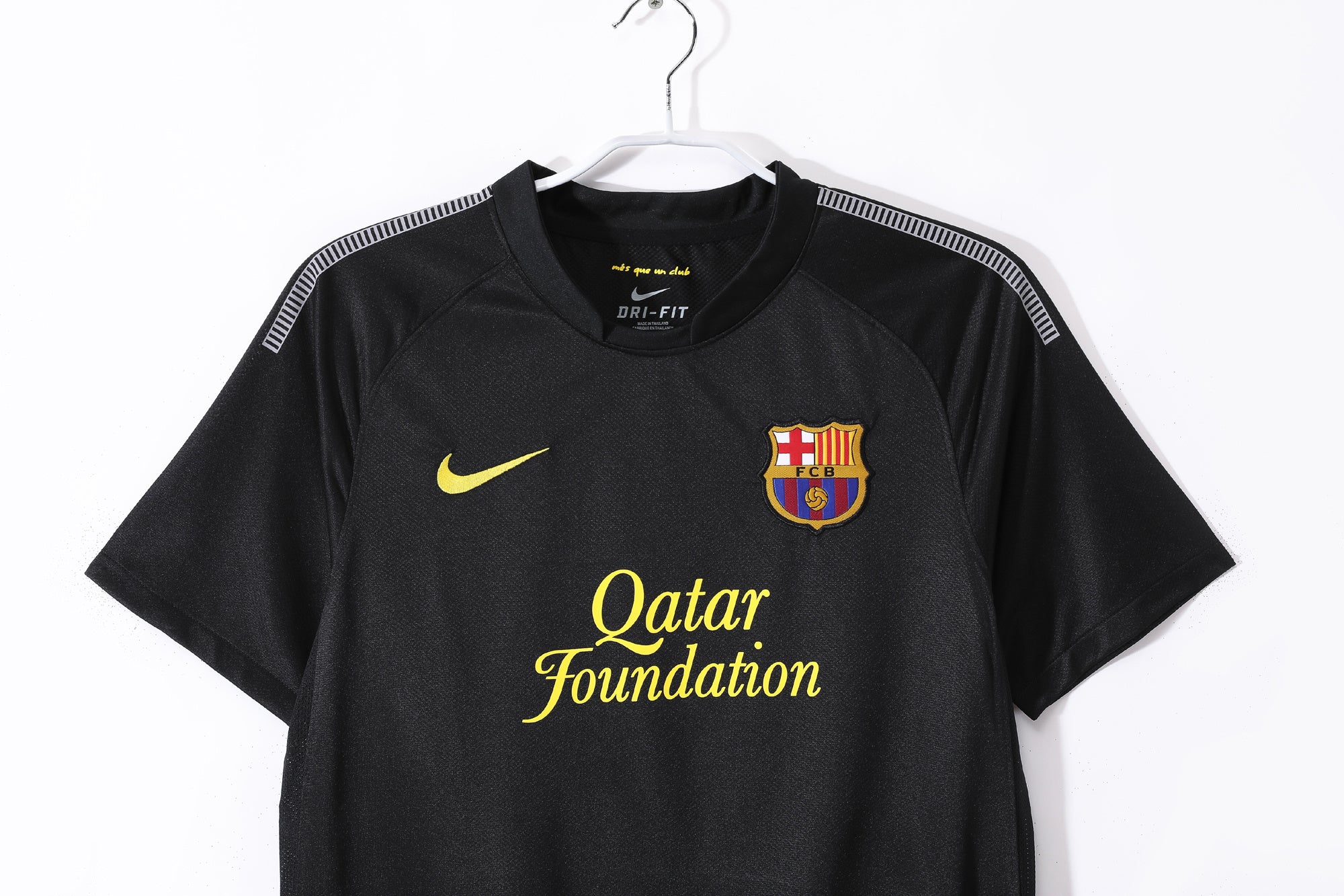 Barcelona Retro 2011/2012 Visitante