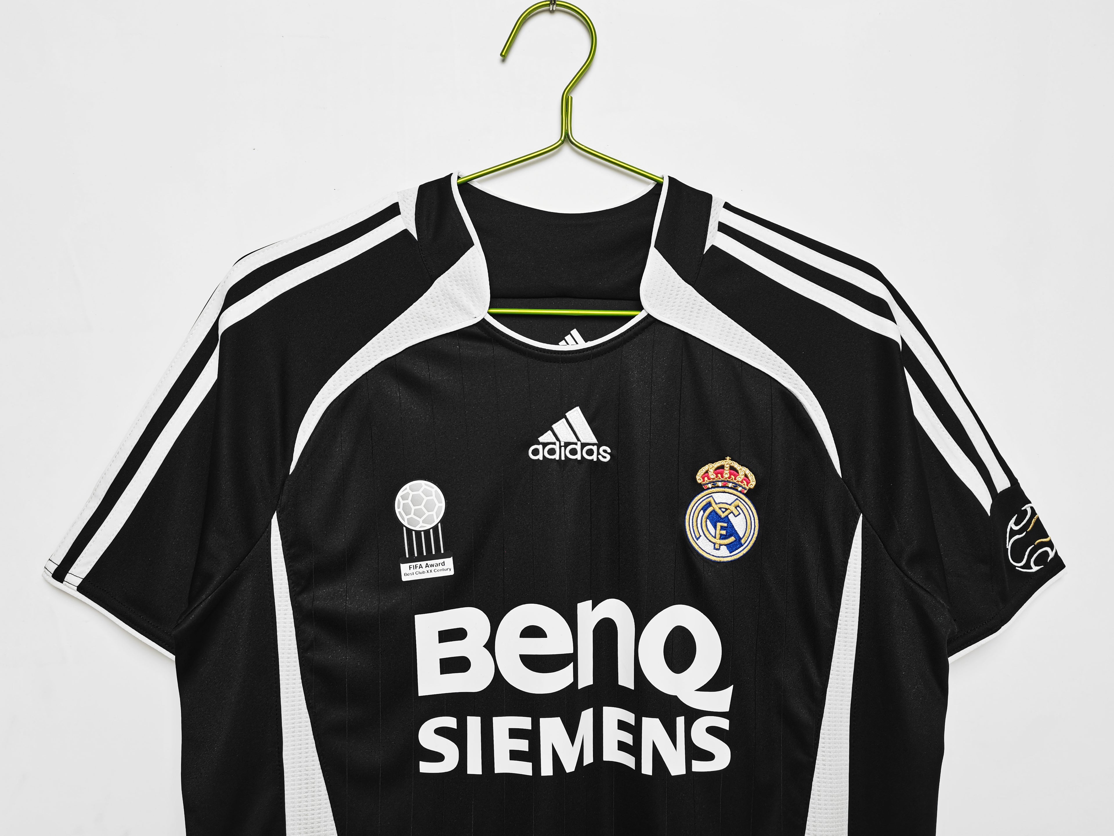 Real Madrid Retro 2006/2007 Visitante