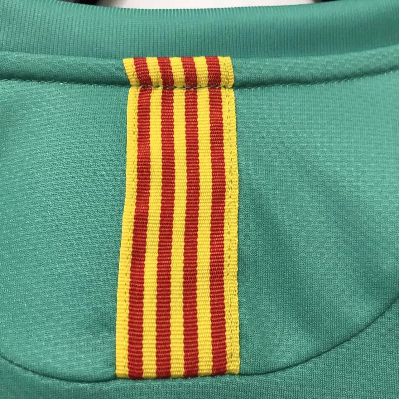 Barcelona Retro 2010/2011 Visitante