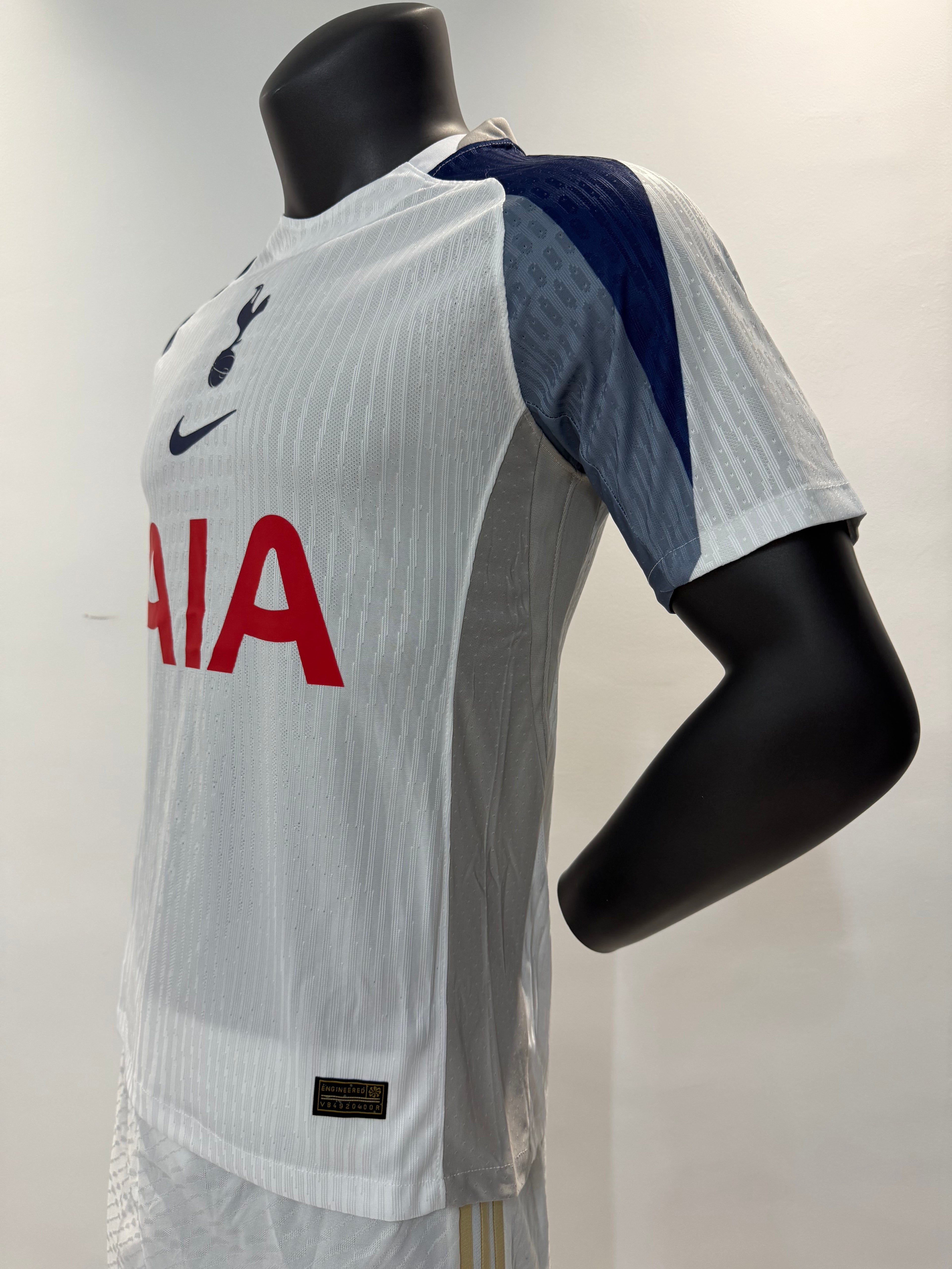 Tottenham 2025/2026 Local