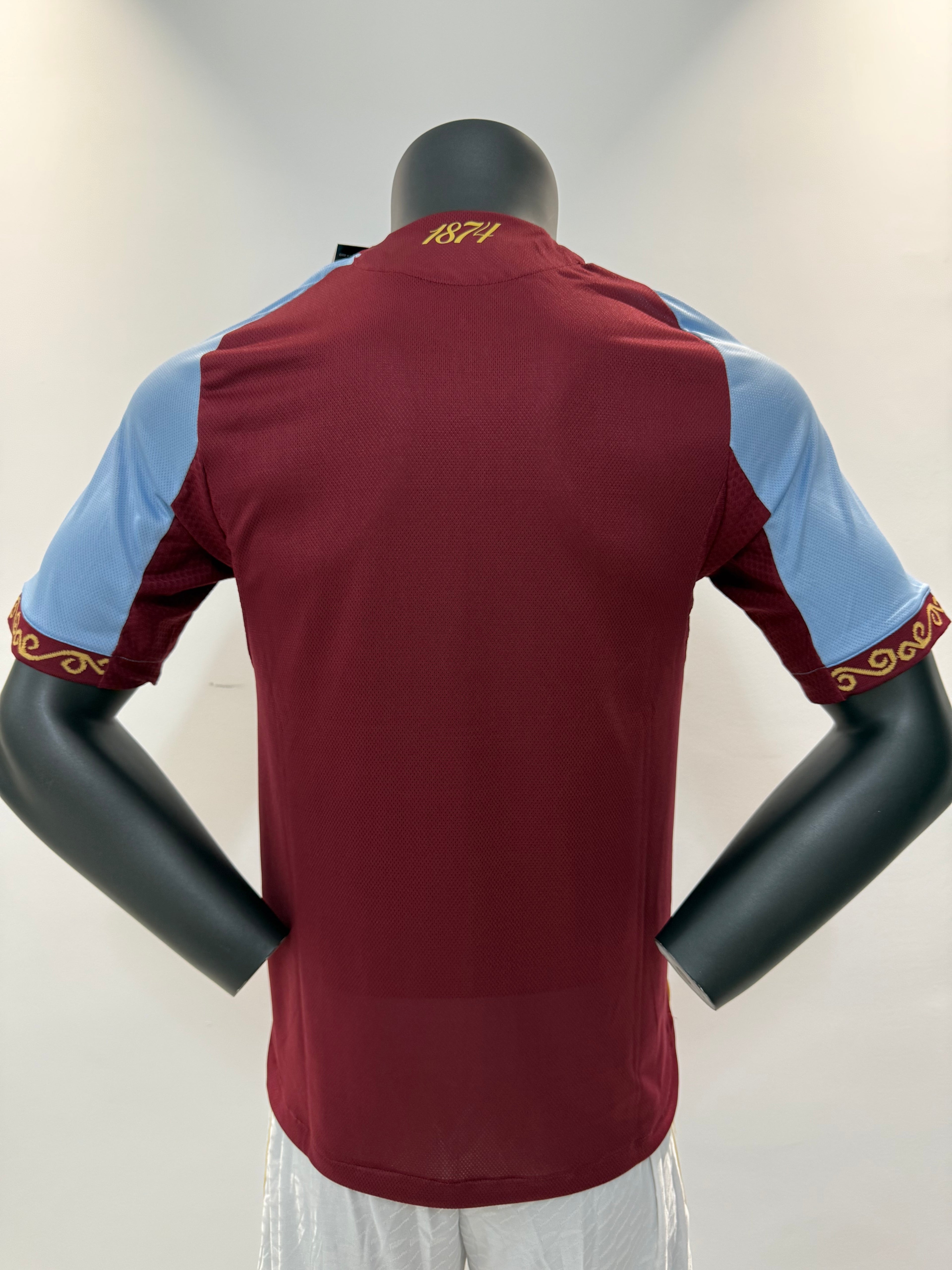 Aston Villa 2025/2026 Local