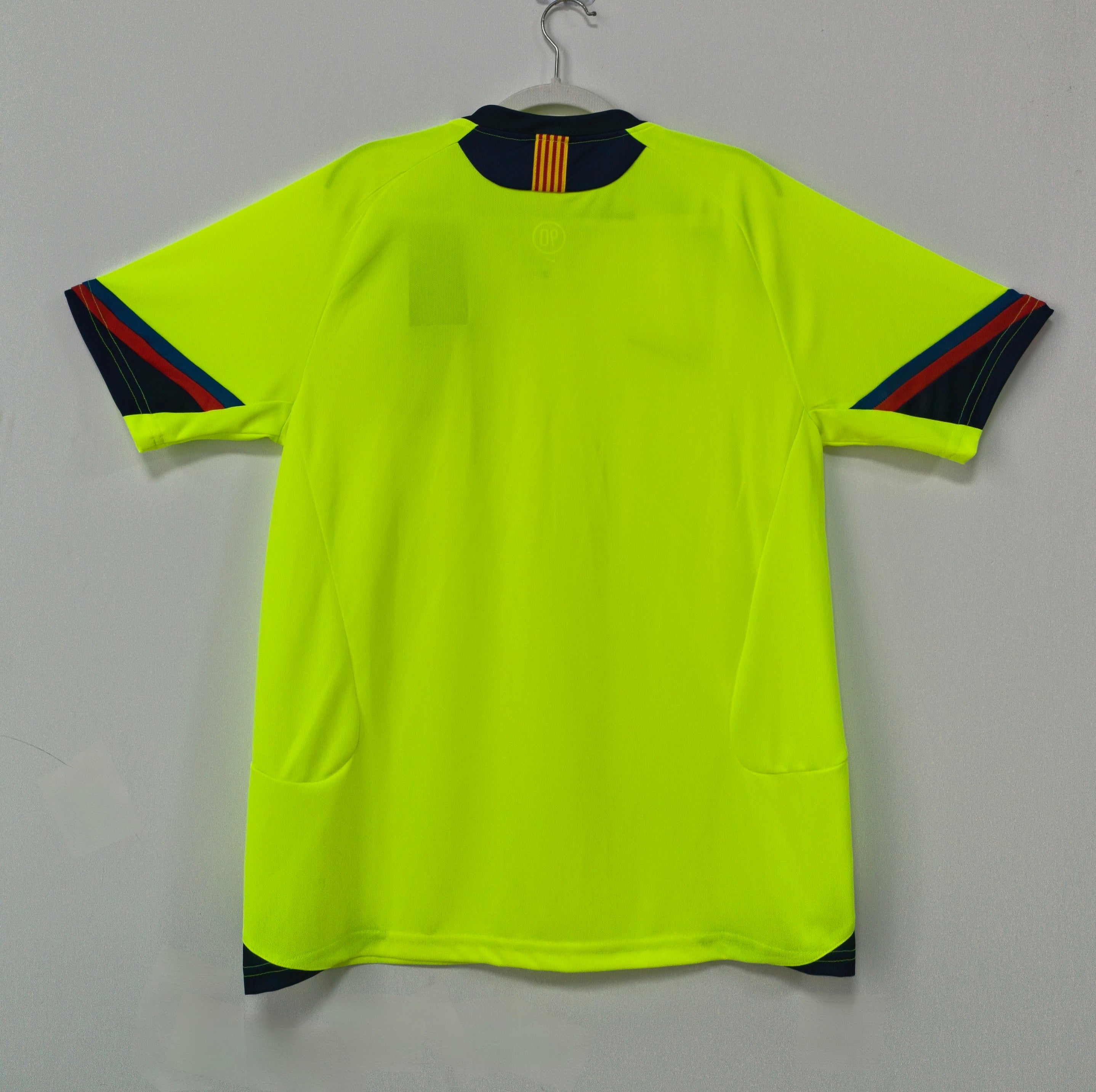 Barcelona Retro 2005/2006 Visitante