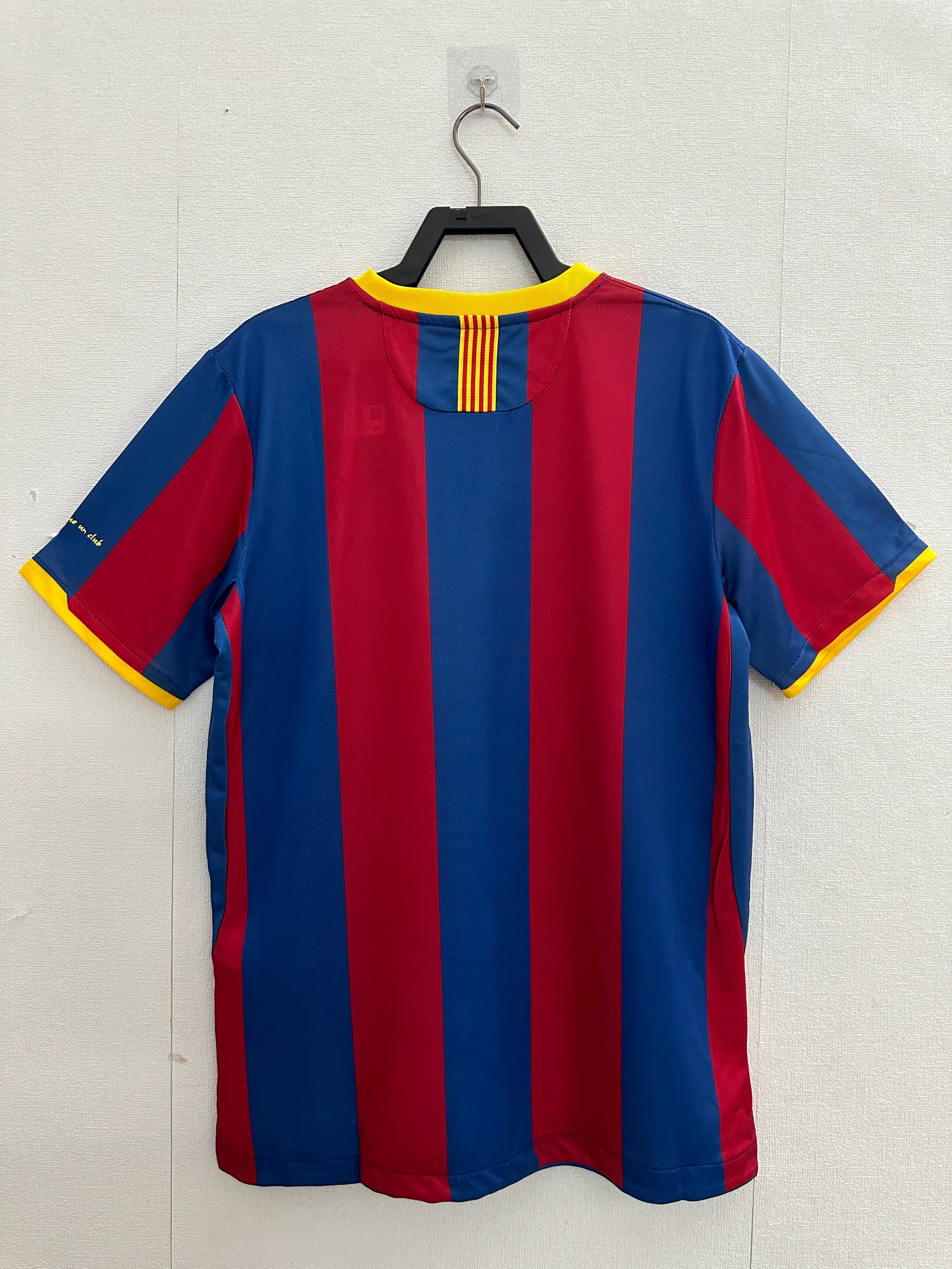 Barcelona Retro 2010/2011 Local