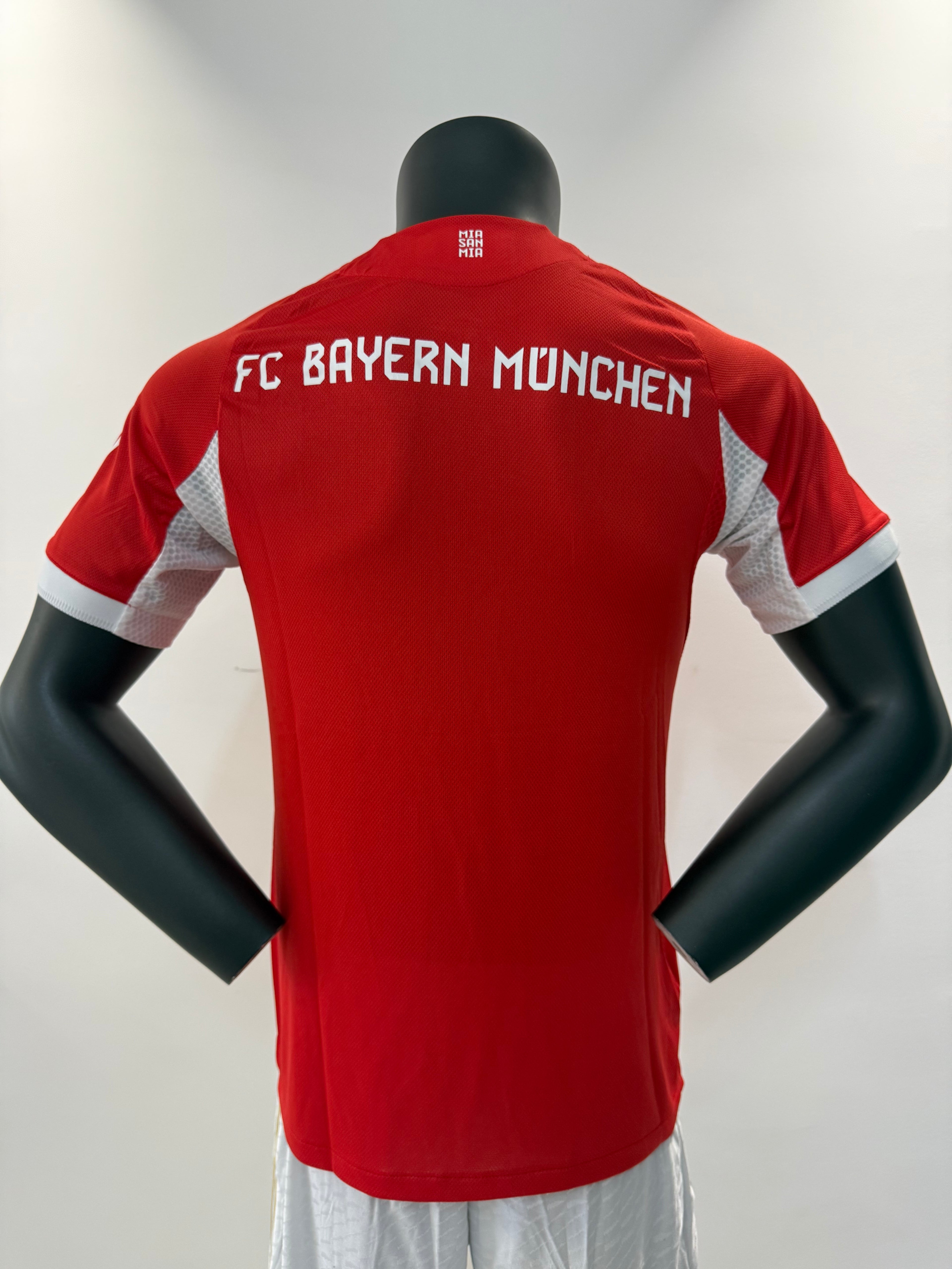 Bayern Múnich 2025/2026 Local