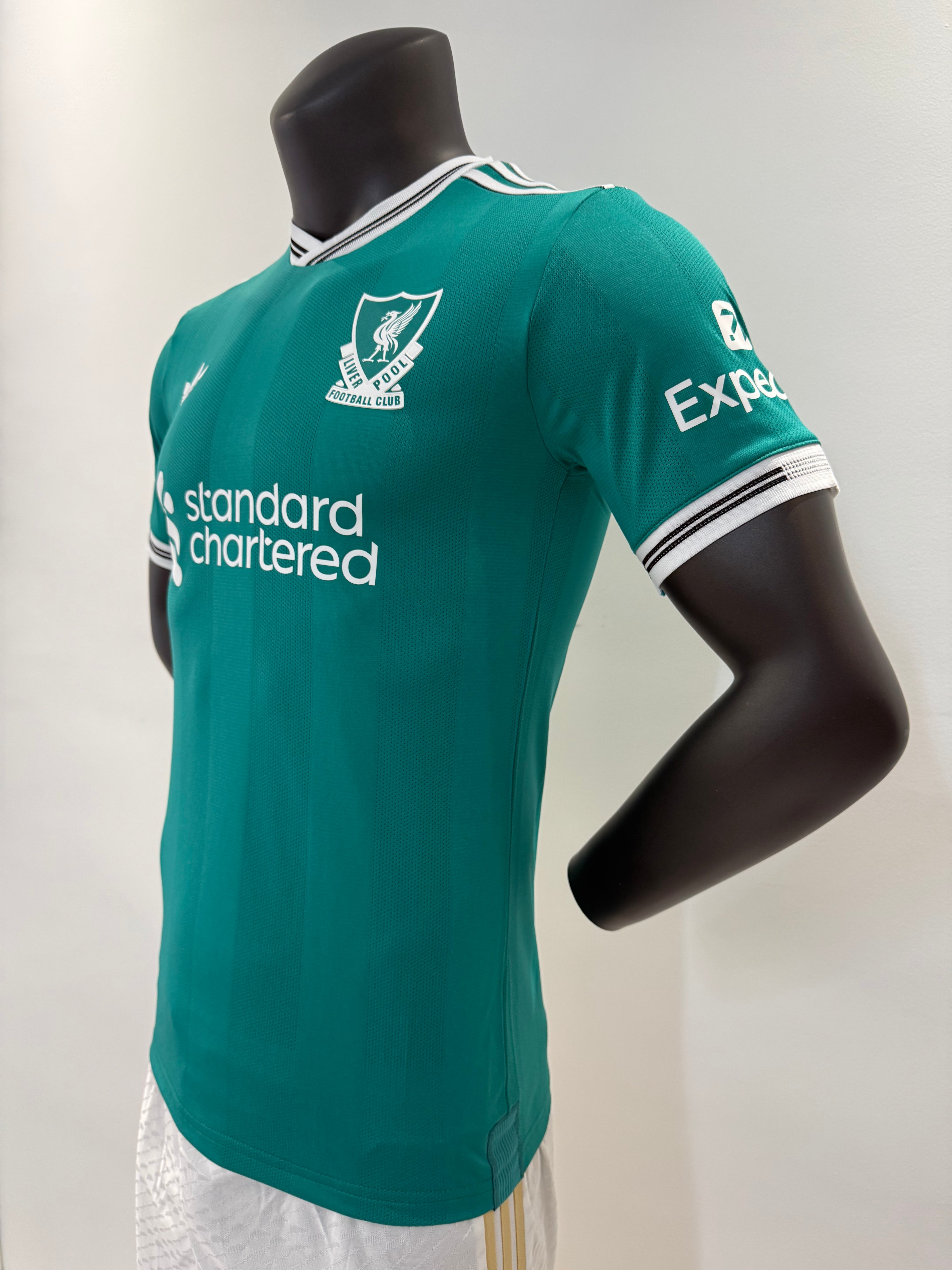 Liverpool 2025/2026 Tercera Equipación