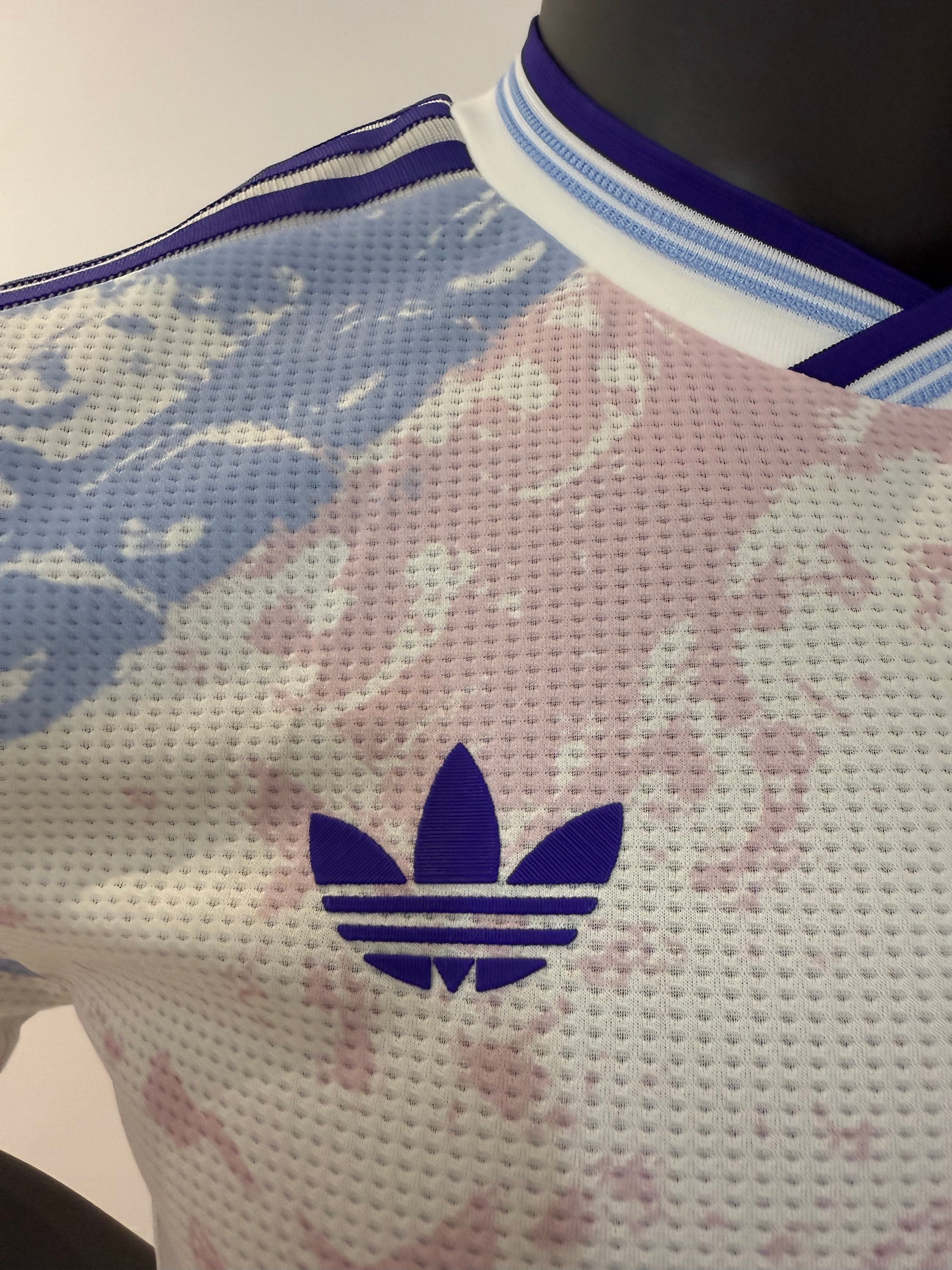 Aston Villa 2025/2026 Tercera Equipación