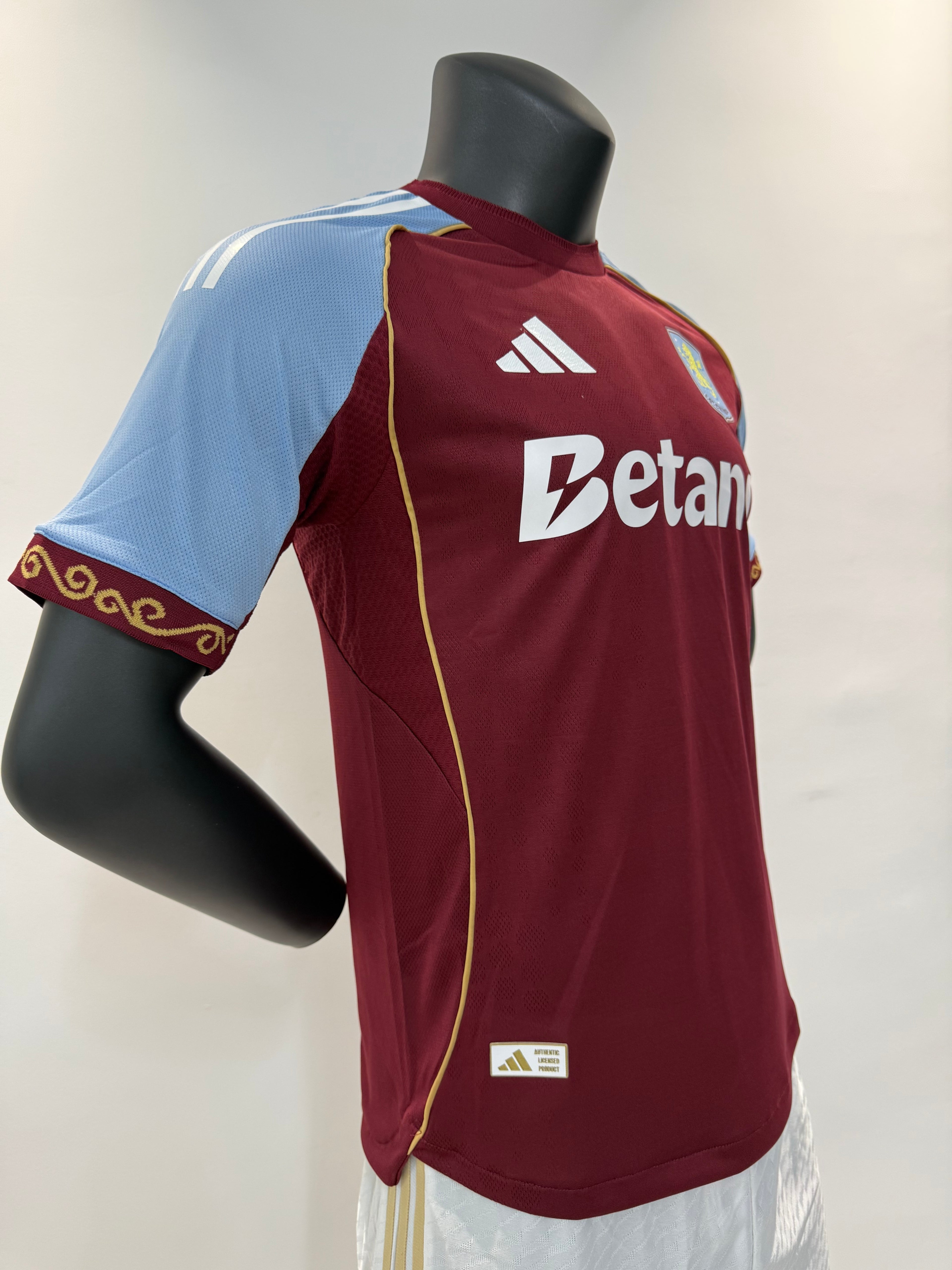 Aston Villa 2025/2026 Local