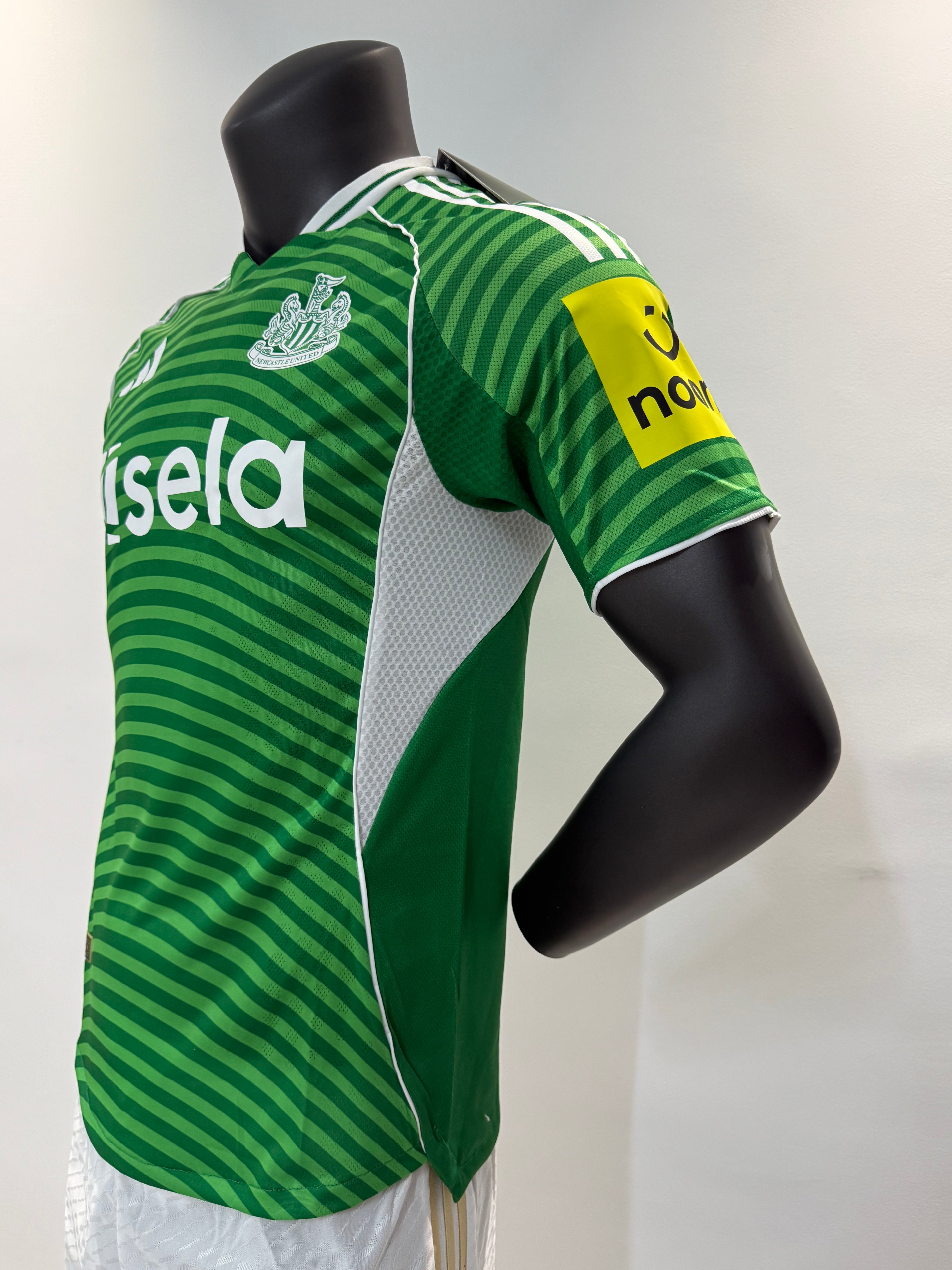 Newcastle United 2025/2026 Visitante