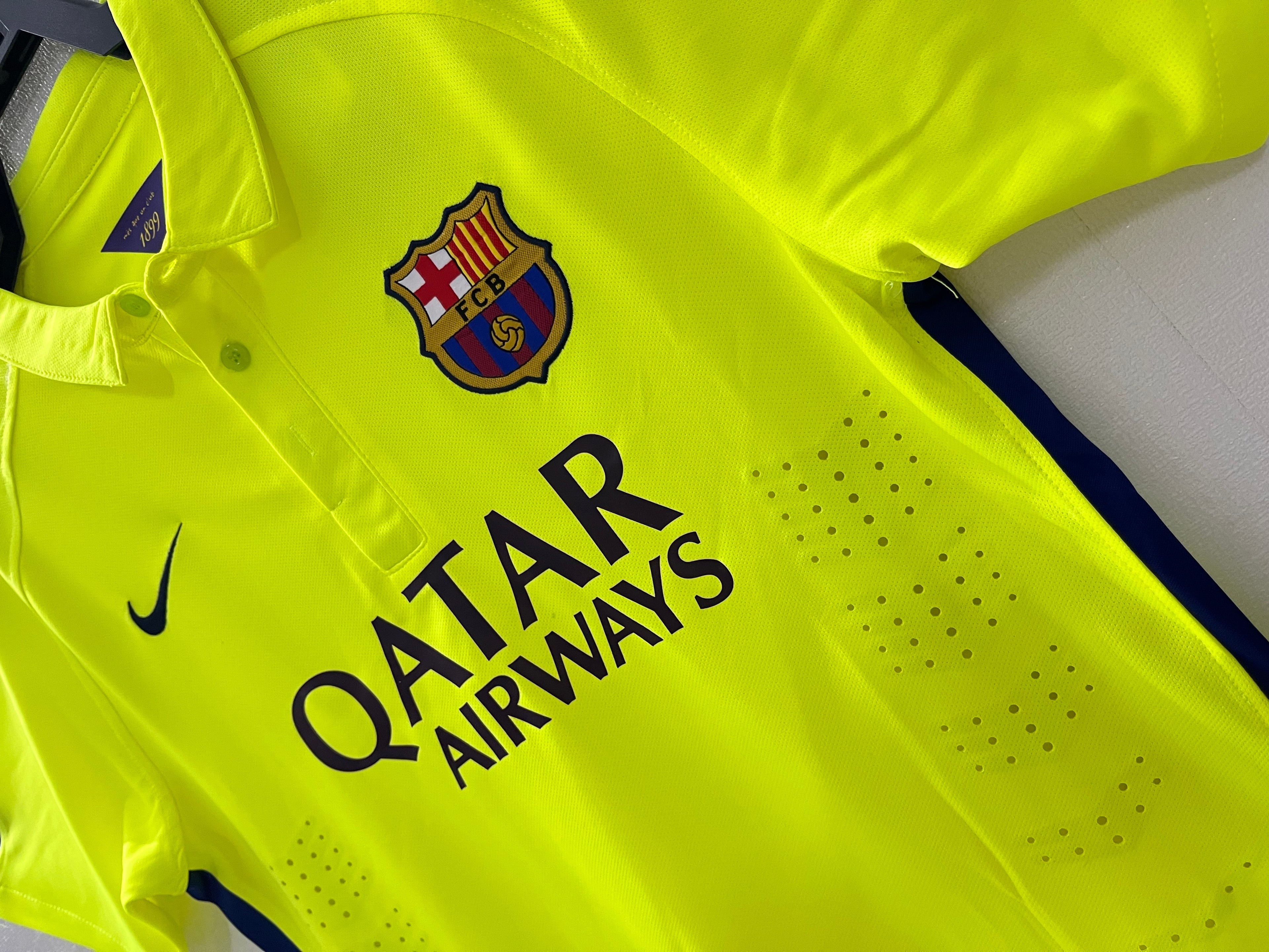 Barcelona Retro 2014/2015 Tercera Equipación