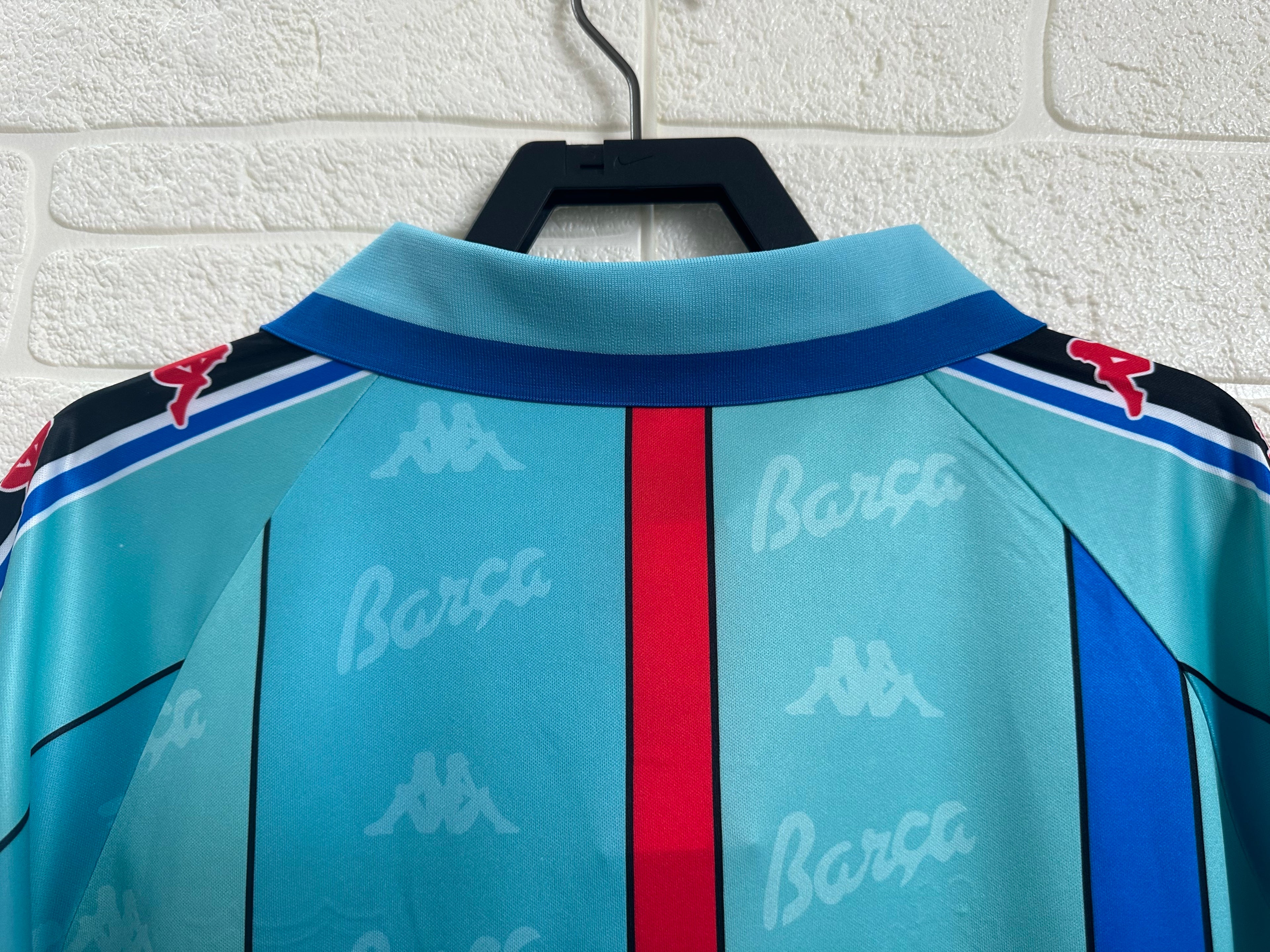 Barcelona Retro 1996/1997 Visitante