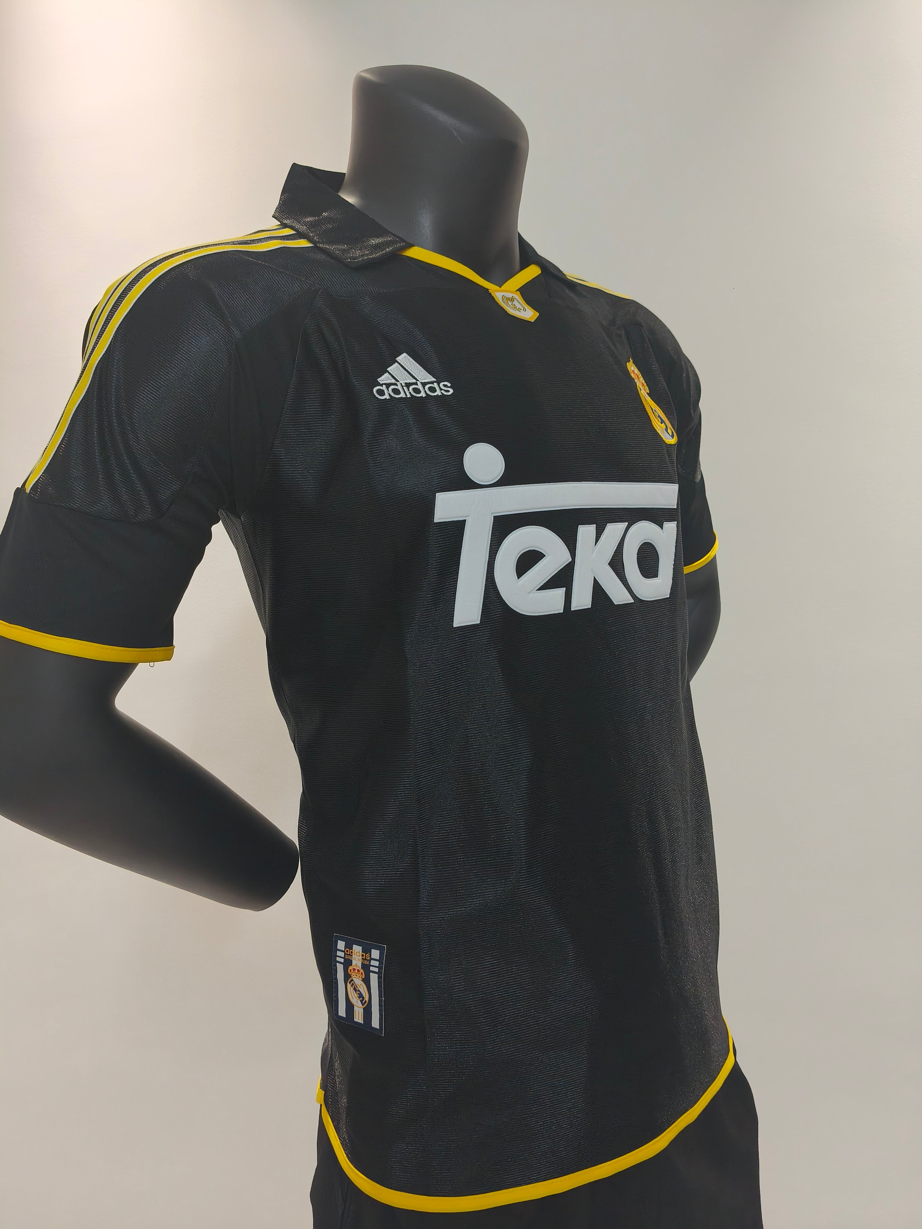 Real Madrid Retro 1999/2000 Visitante