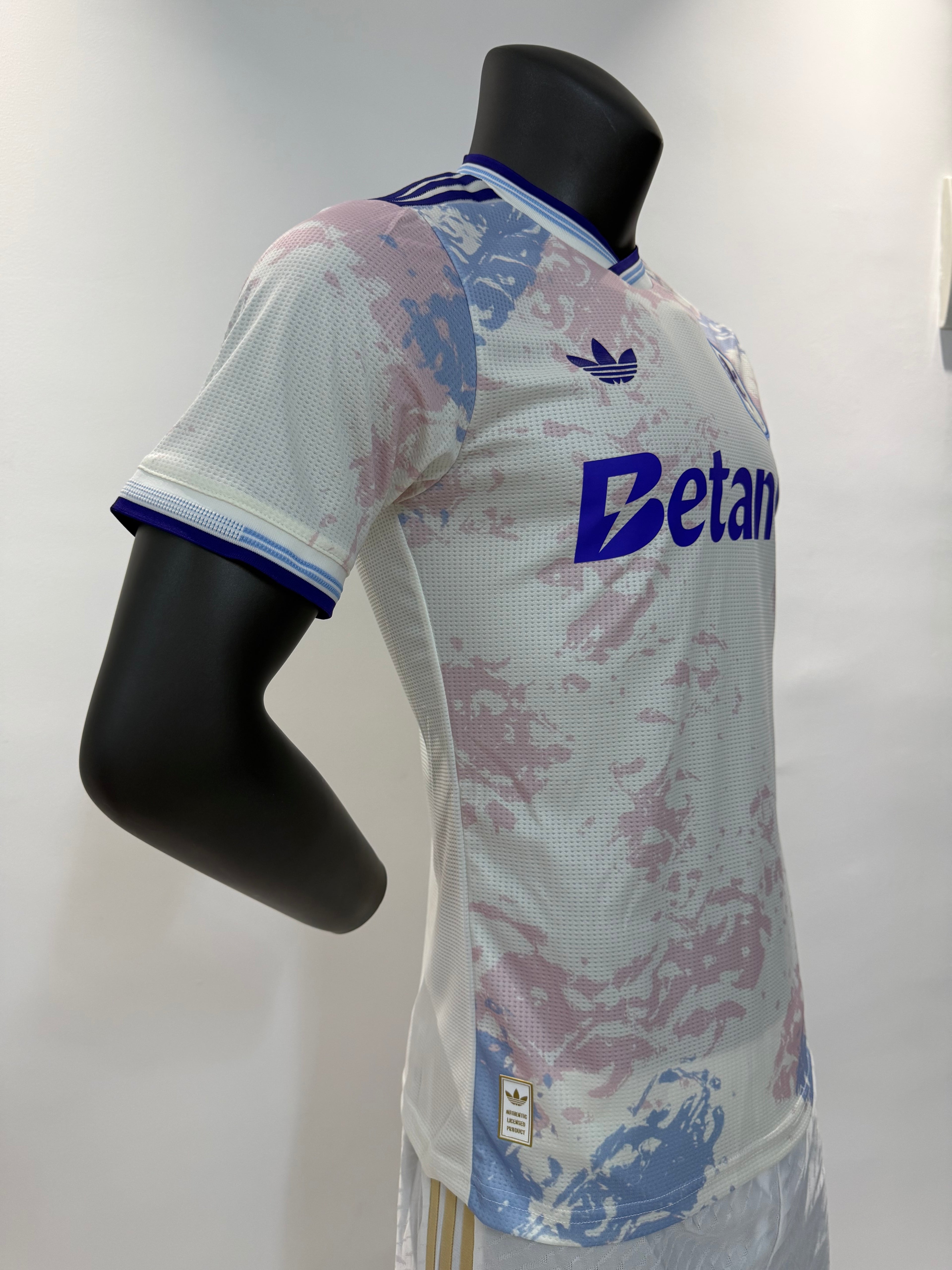 Aston Villa 2025/2026 Tercera Equipación