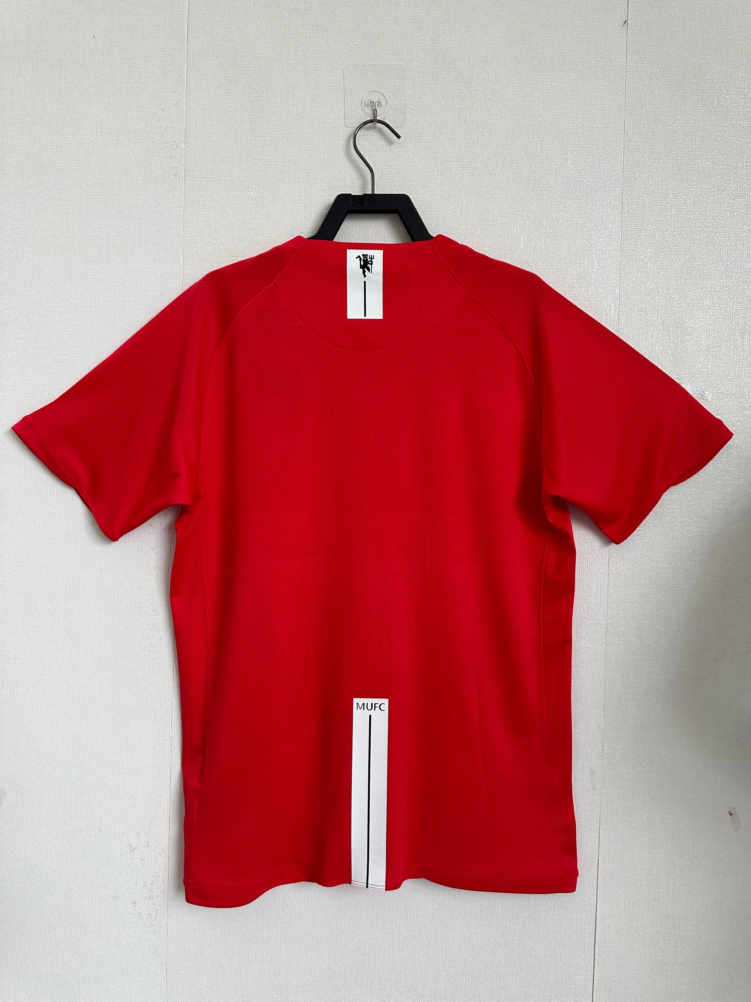 Manchester United Retro 2007/2008 Local