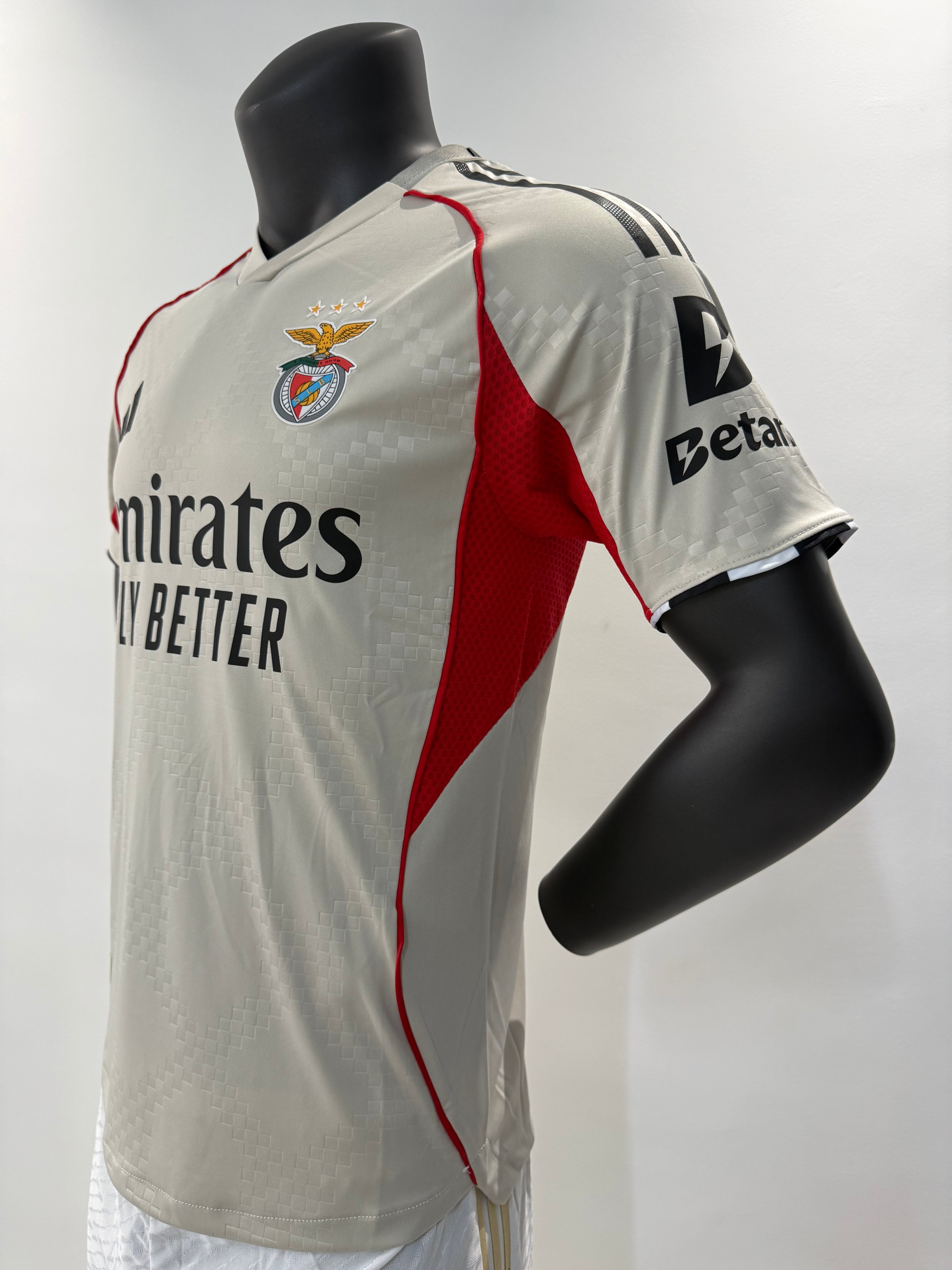 Benfica 2025/2026 Tercera Equipación