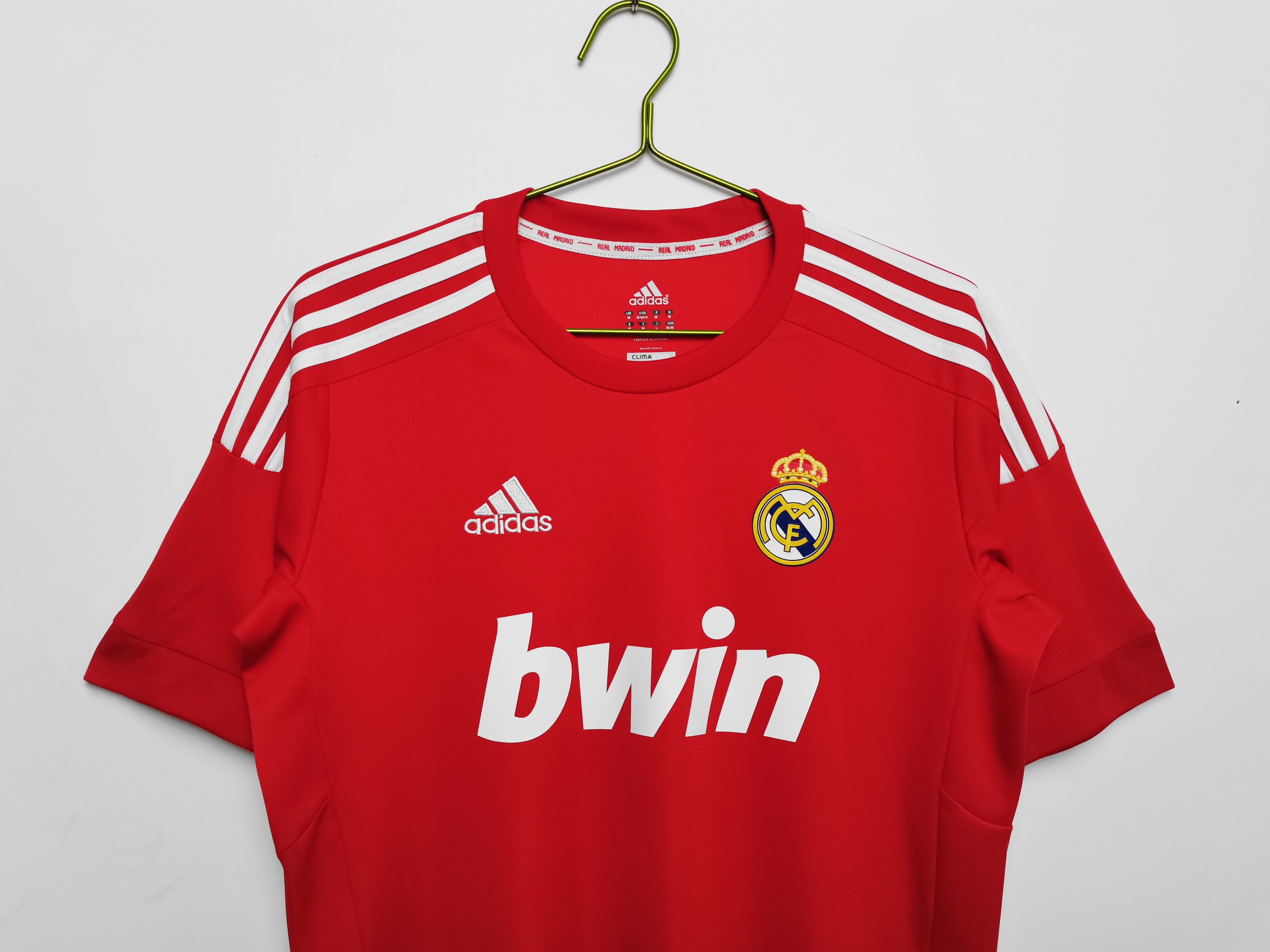 Real Madrid Retro 2011/2012 Tercera Equipación