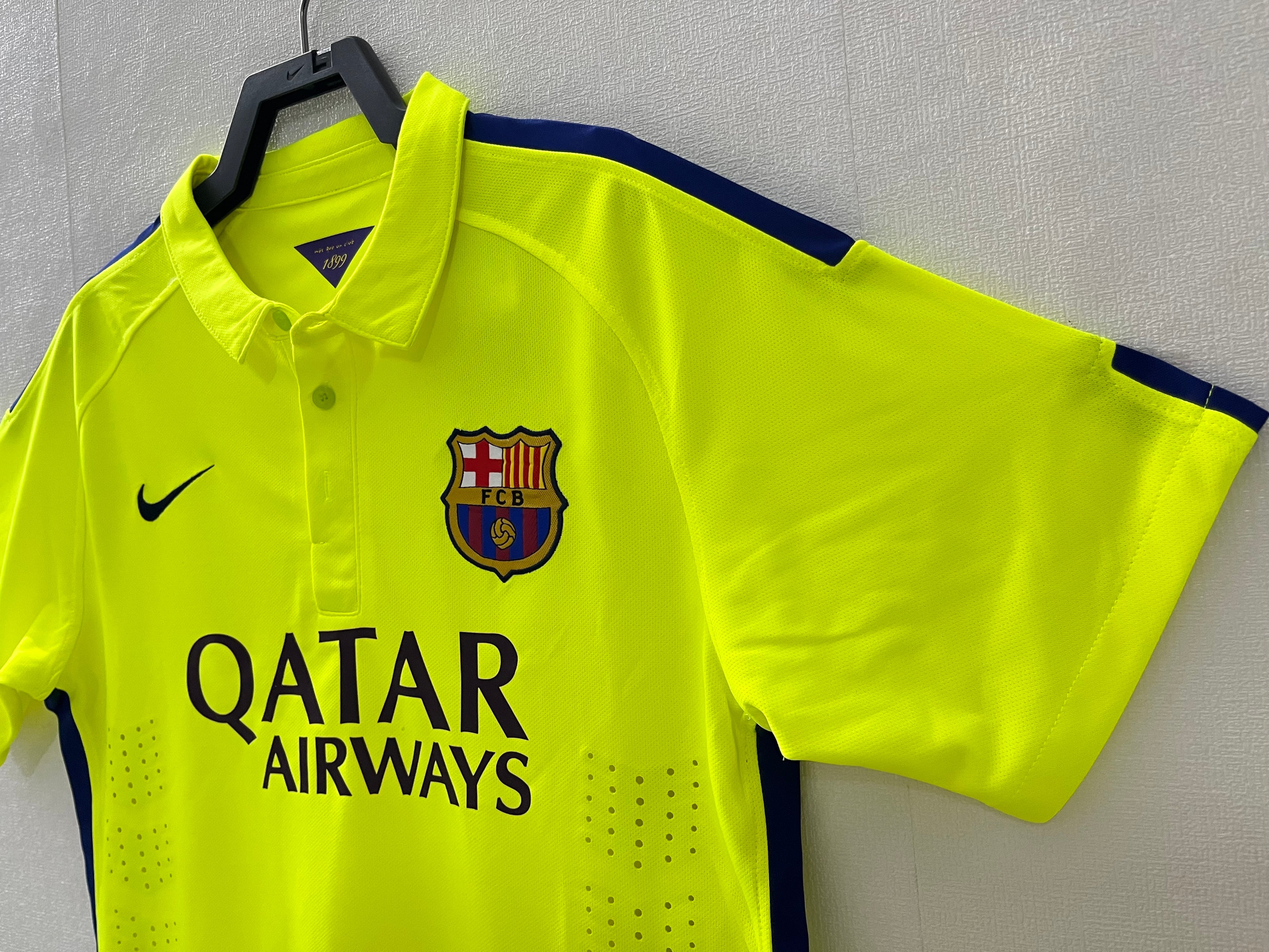 Barcelona Retro 2014/2015 Tercera Equipación