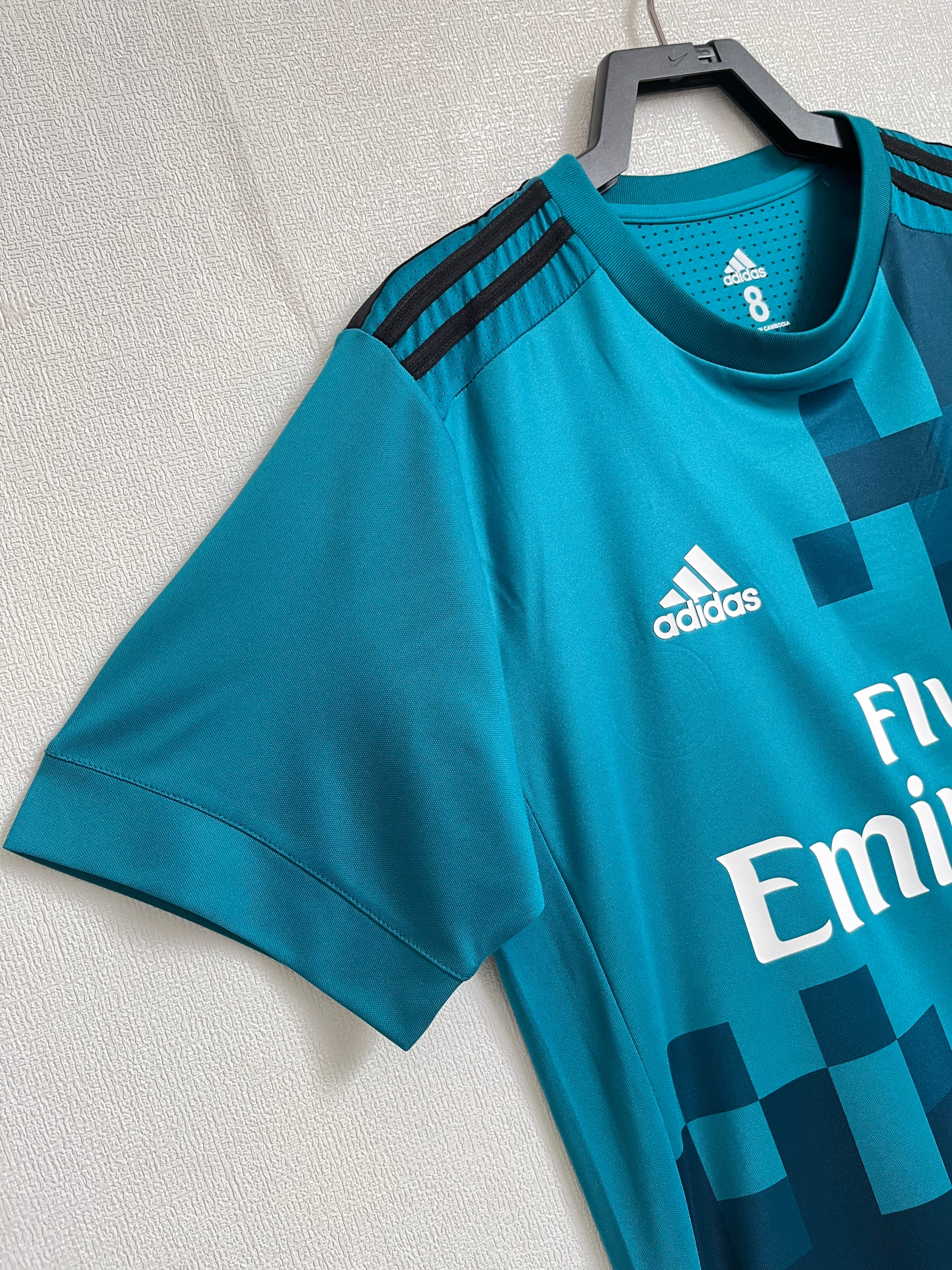 Real Madrid Retro 2017/2018 Tercera Equipación