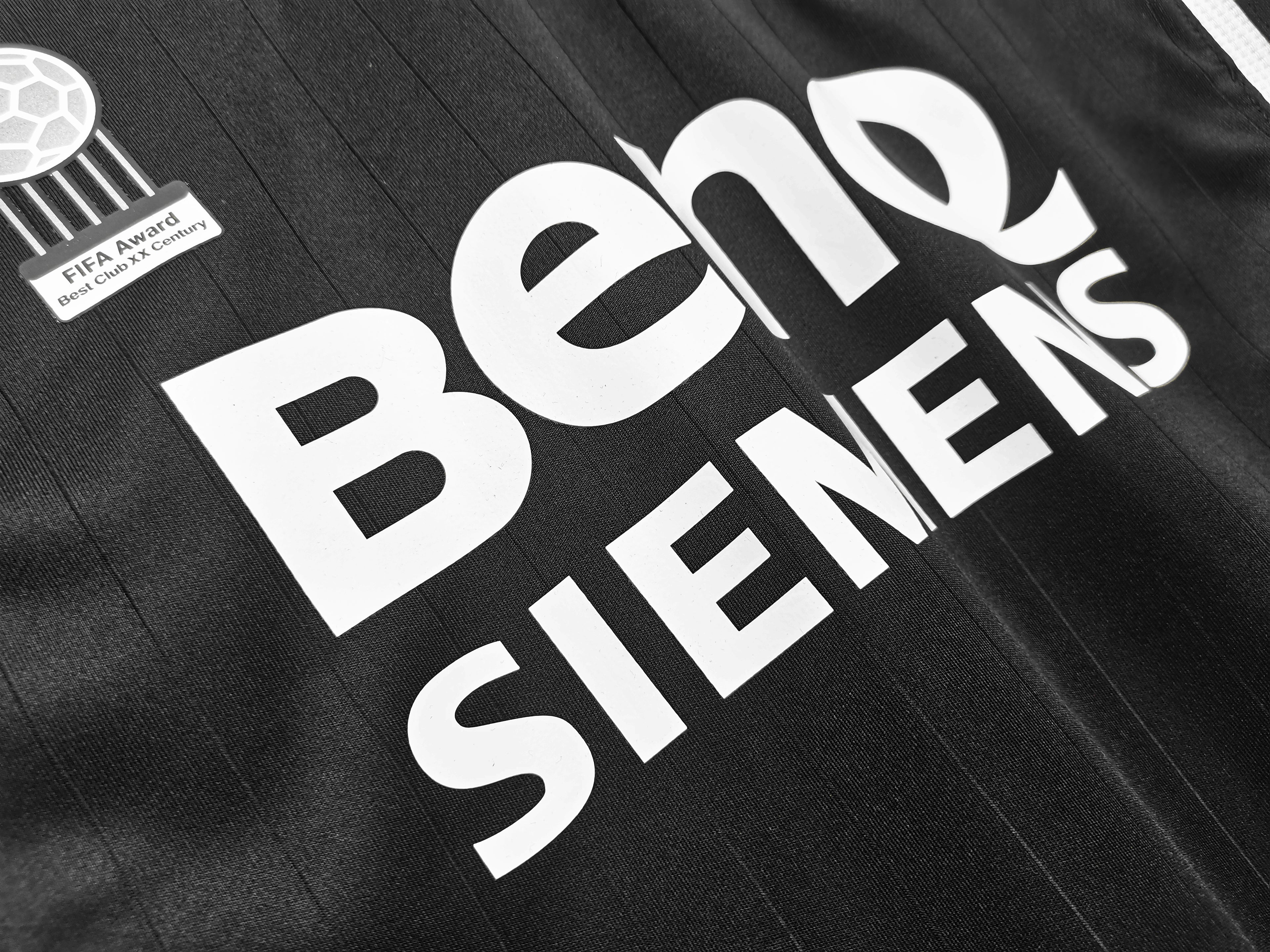 Real Madrid Retro 2006/2007 Visitante