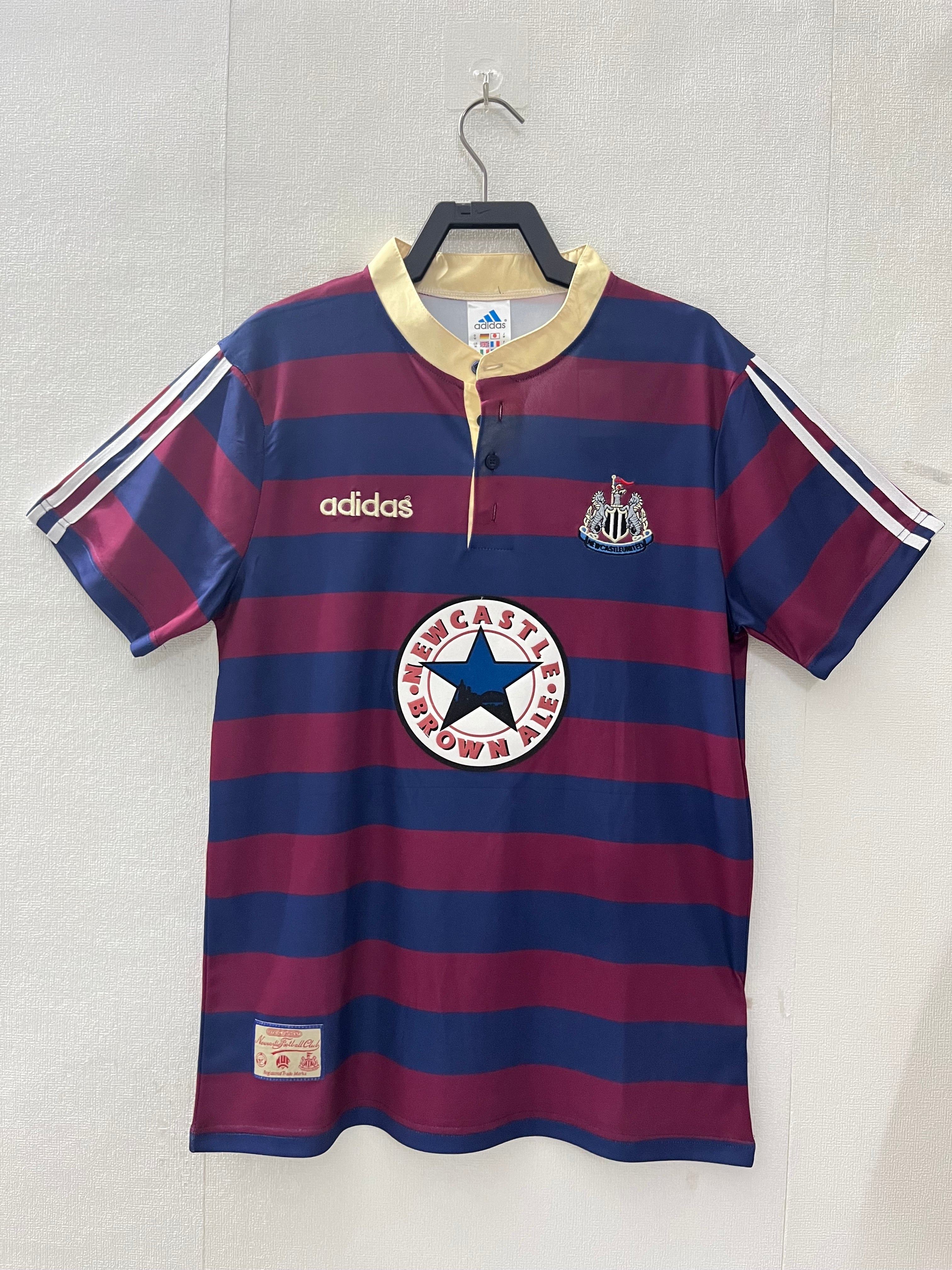 Newcastle United Retro 1995/1996 Visitante