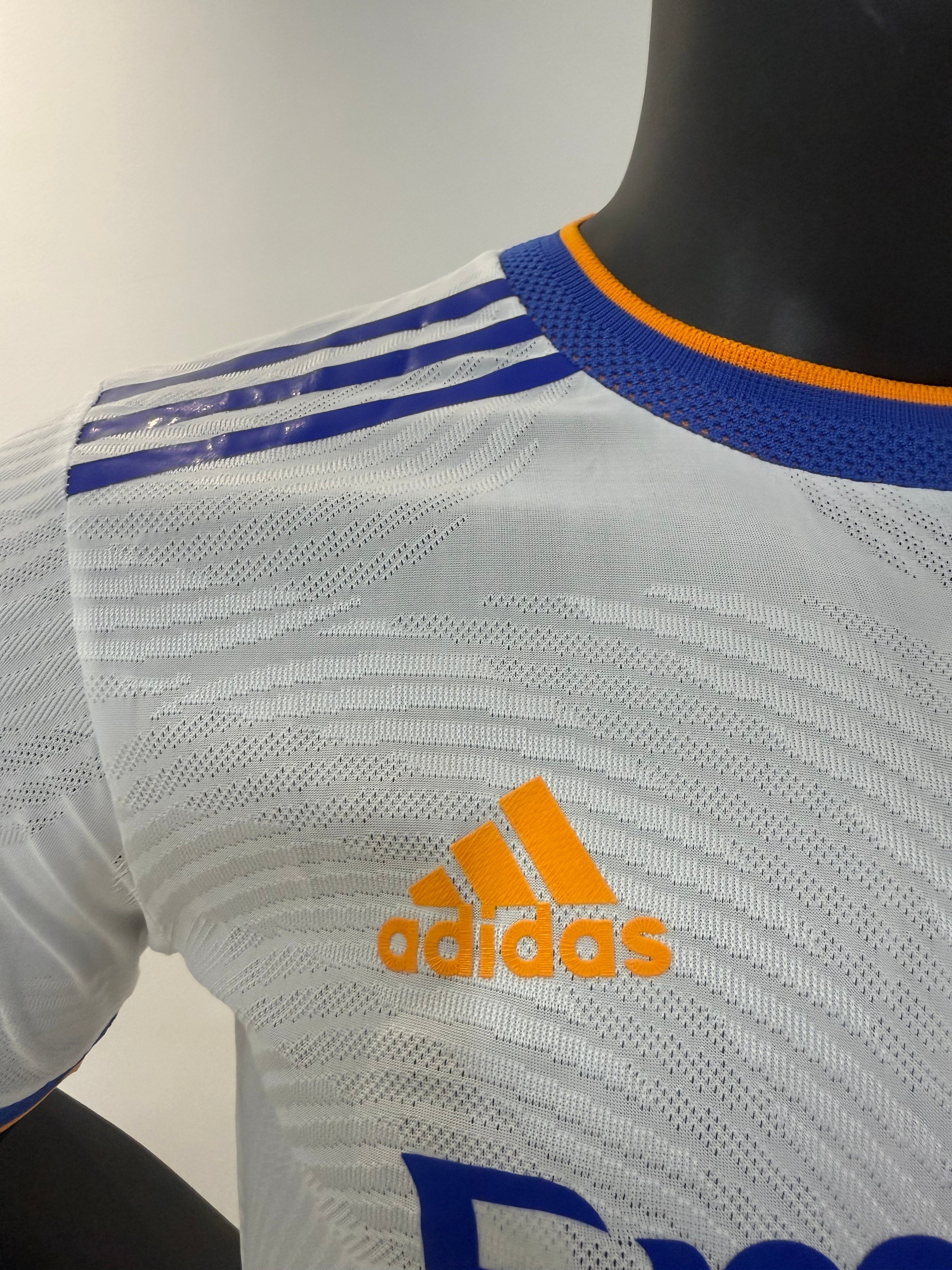 Real Madrid Retro 2021/2022 Local