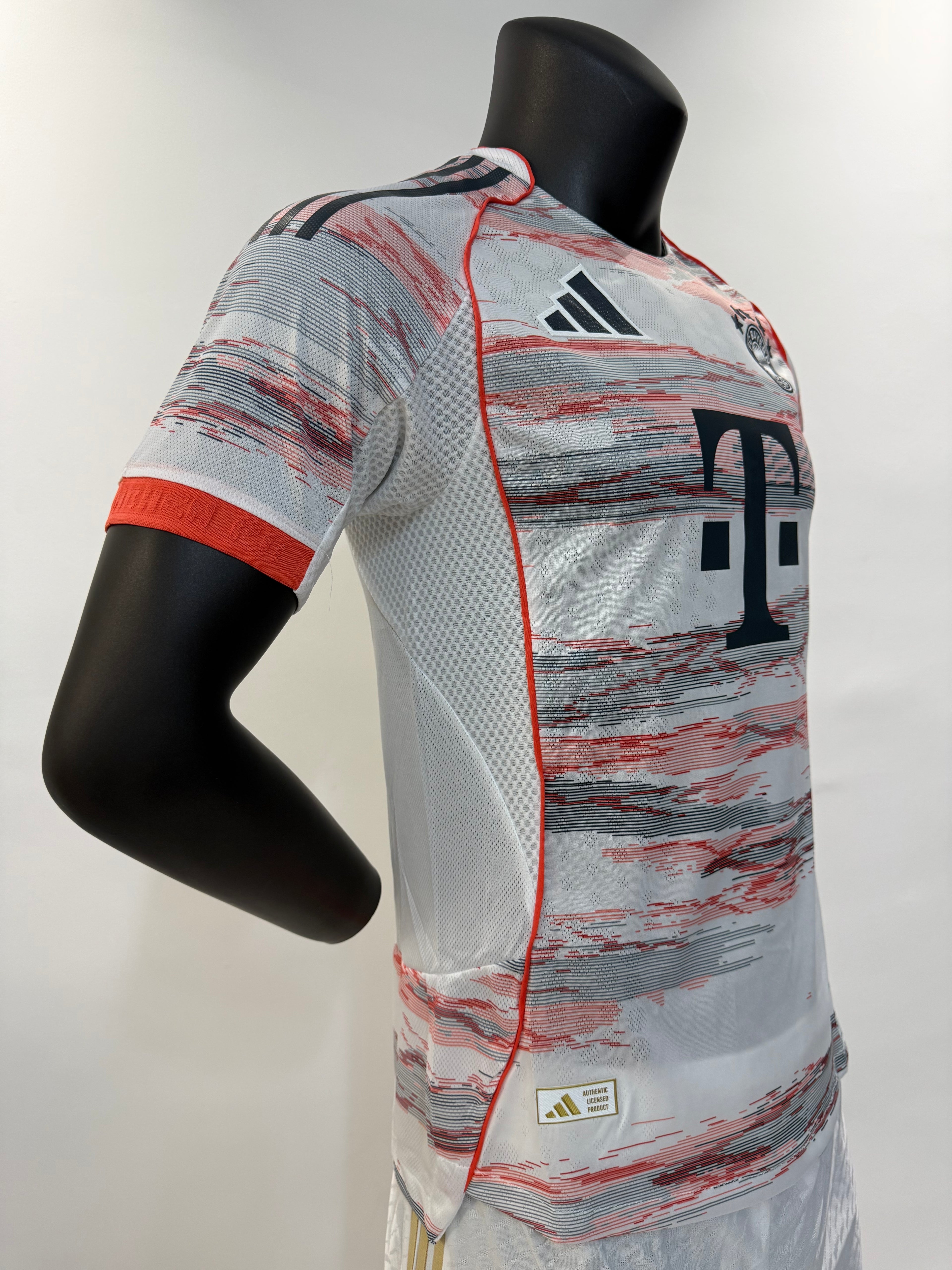 Bayern Múnich 2025/2026 Visita