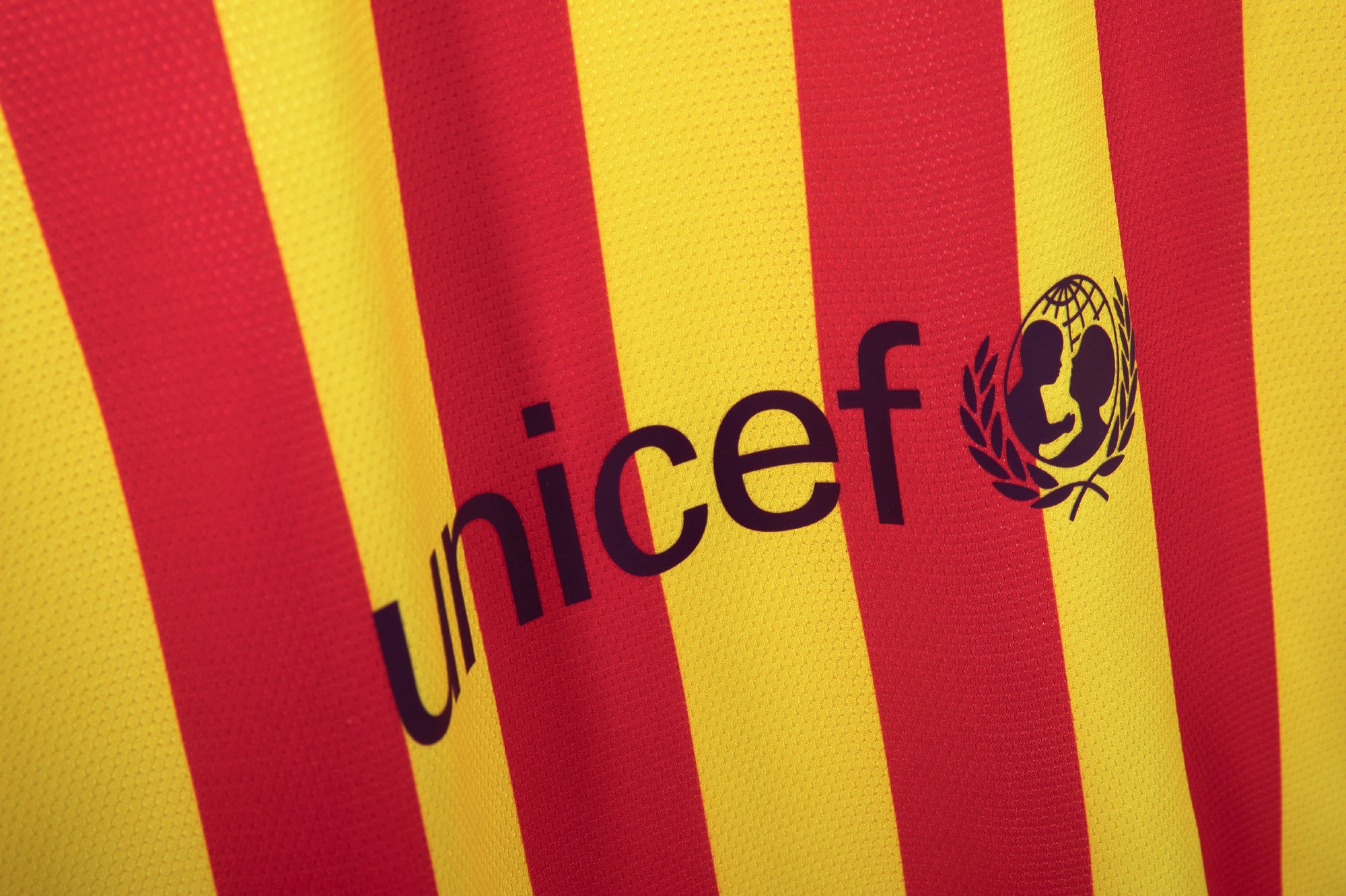 Barcelona Retro 2013/2014 Visitante