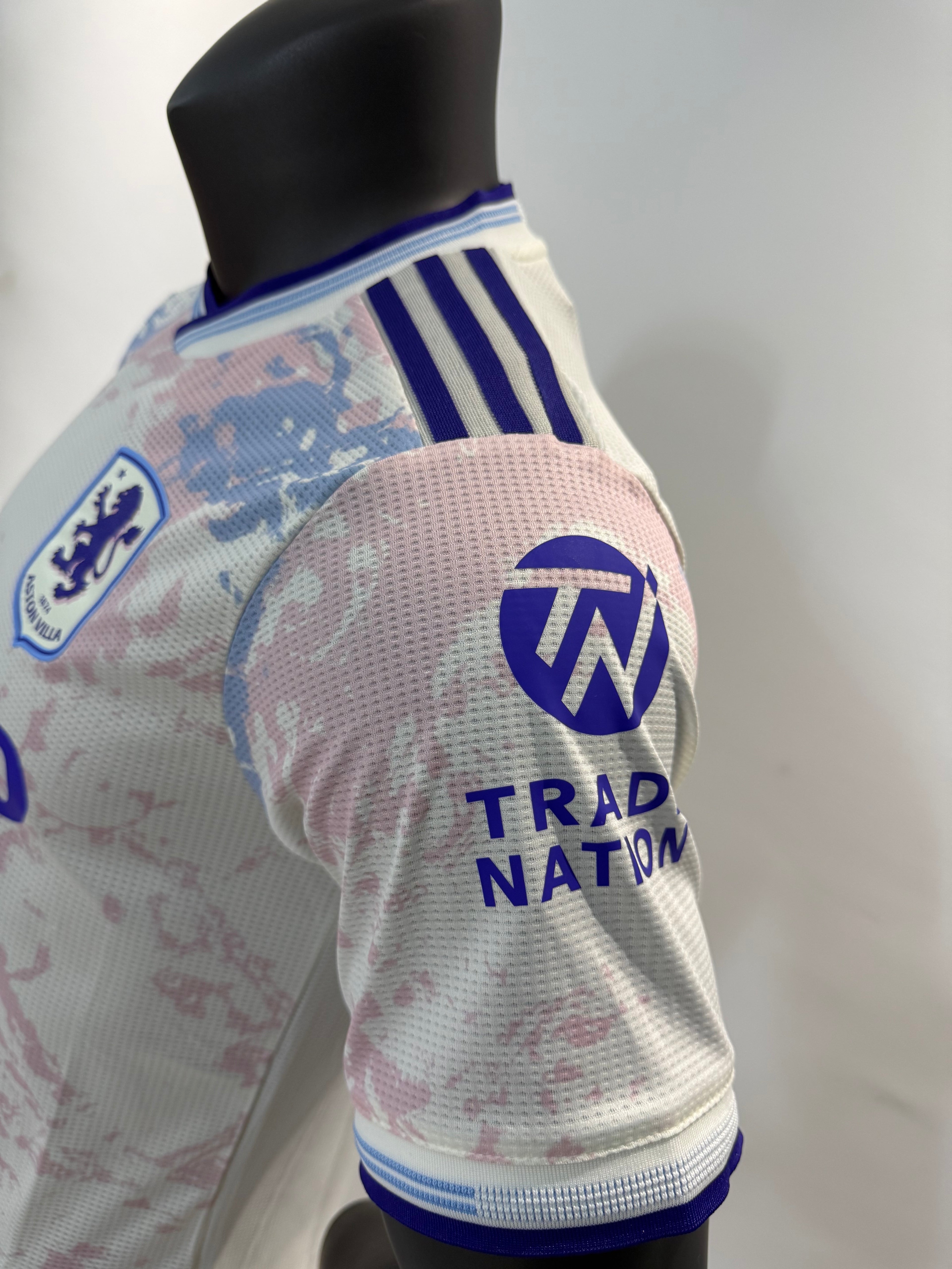 Aston Villa 2025/2026 Tercera Equipación