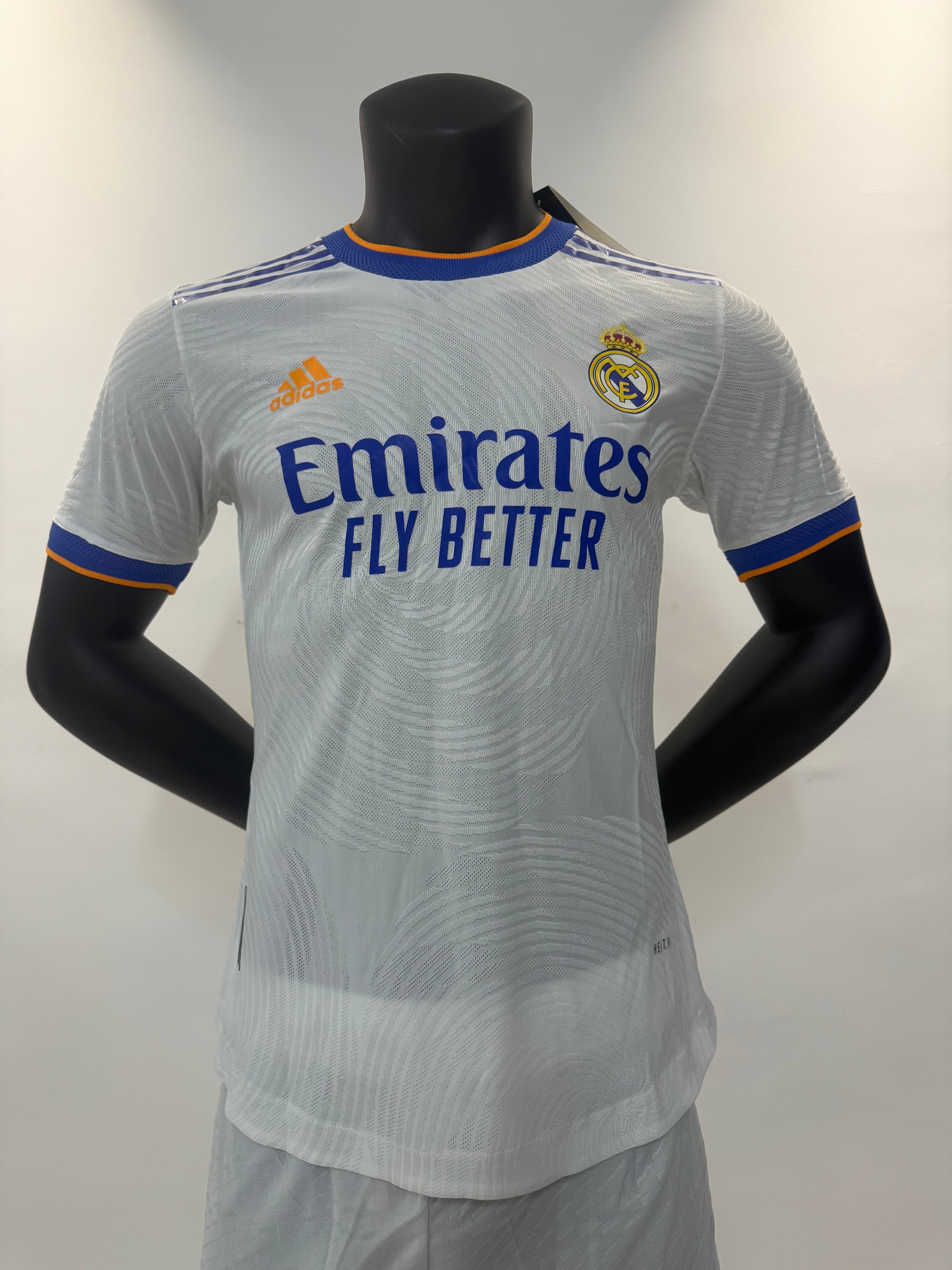 Real Madrid Retro 2021/2022 Local