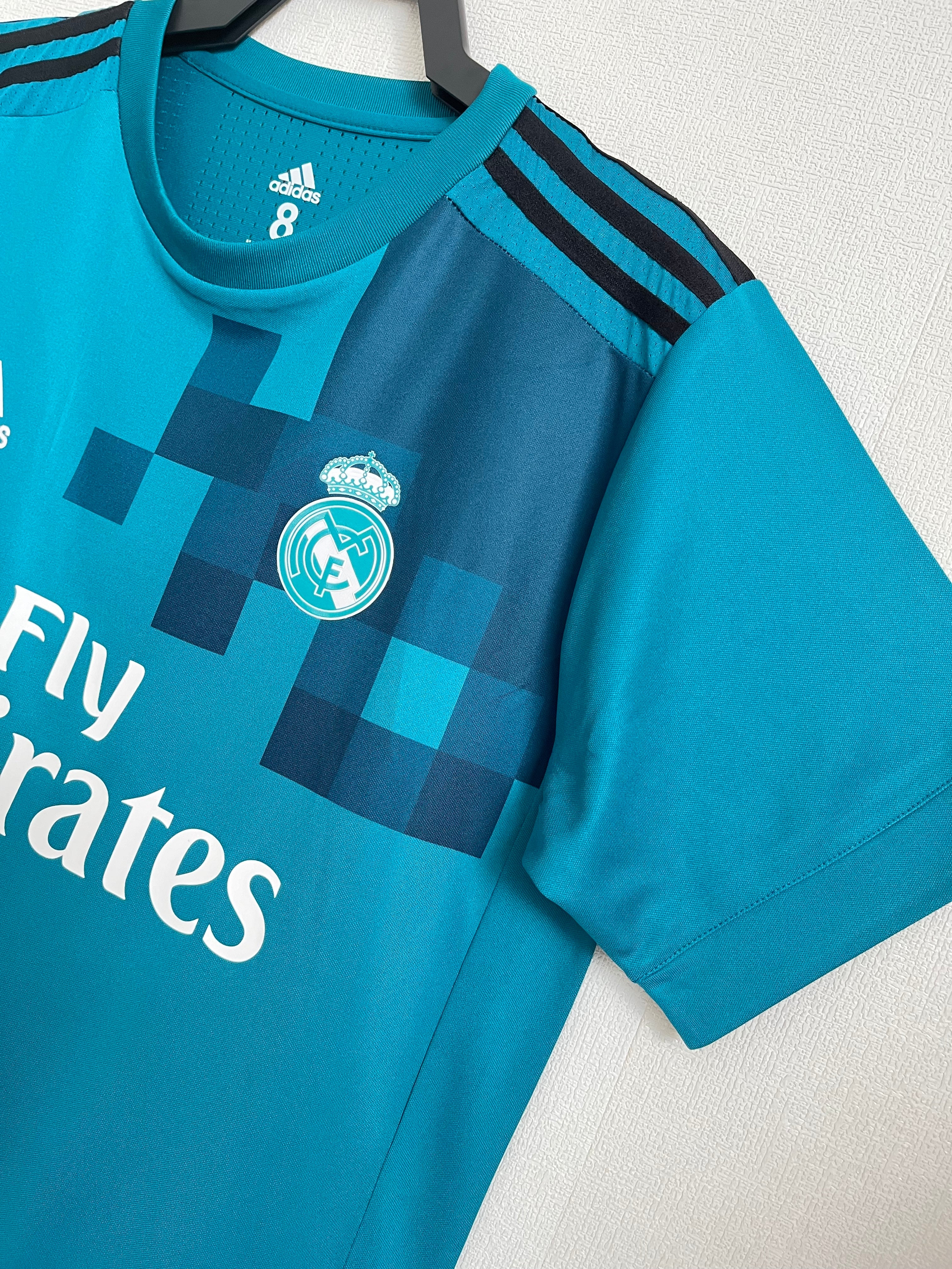 Real Madrid Retro 2017/2018 Tercera Equipación