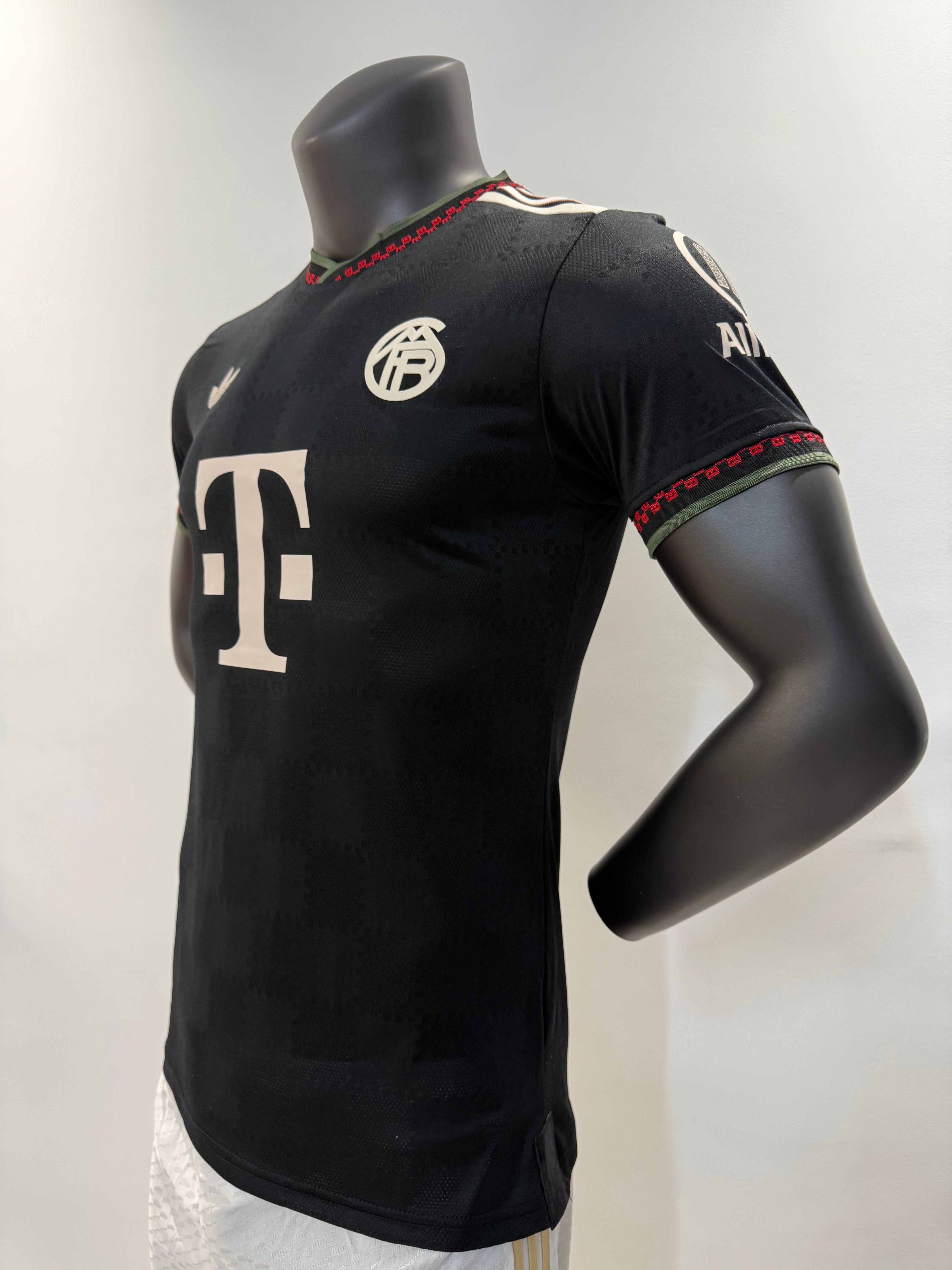 Bayern Múnich 2025/2026 Edición Champions League