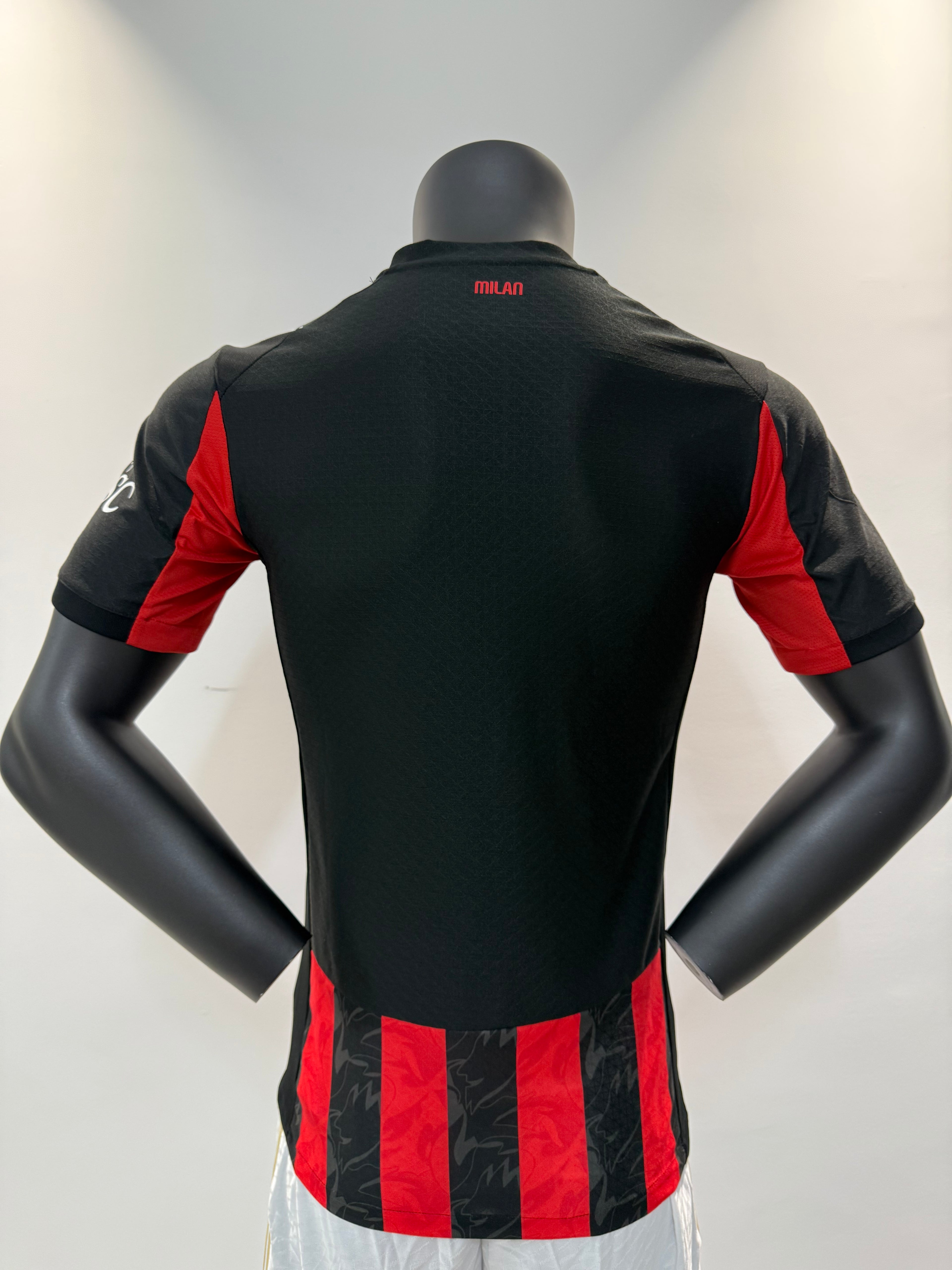 AC Milan 2025/2026 Local